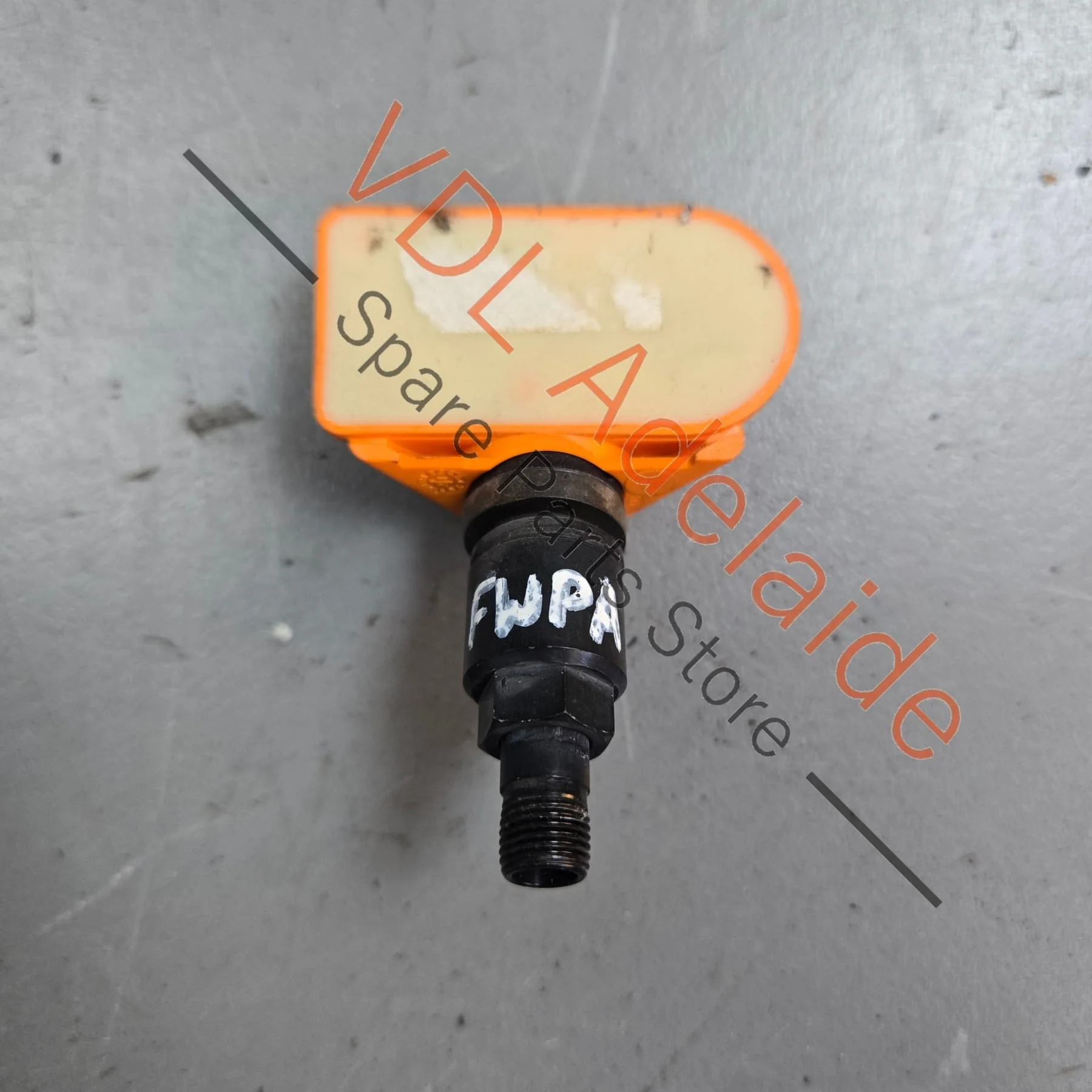 VW Audi Porsche Tyre Pressure Monitoring Sensor 5Q0907275F - Image 2