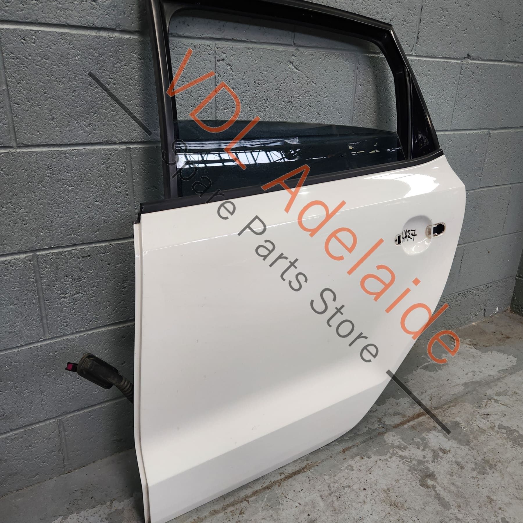 VW Polo 6R Rear Left Door Shell Panel Candy White B4 / B9A - Image 3