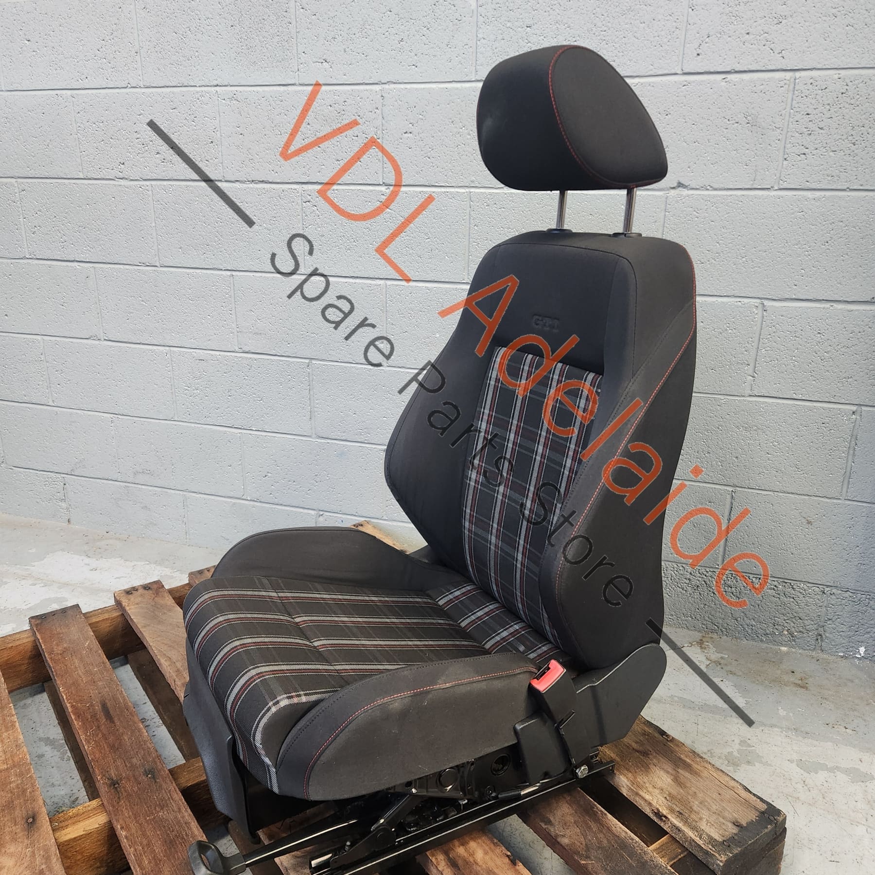 VW Polo Gti 6R Tartan Fabric Cloth Front Right Drivers Seat - Image 3