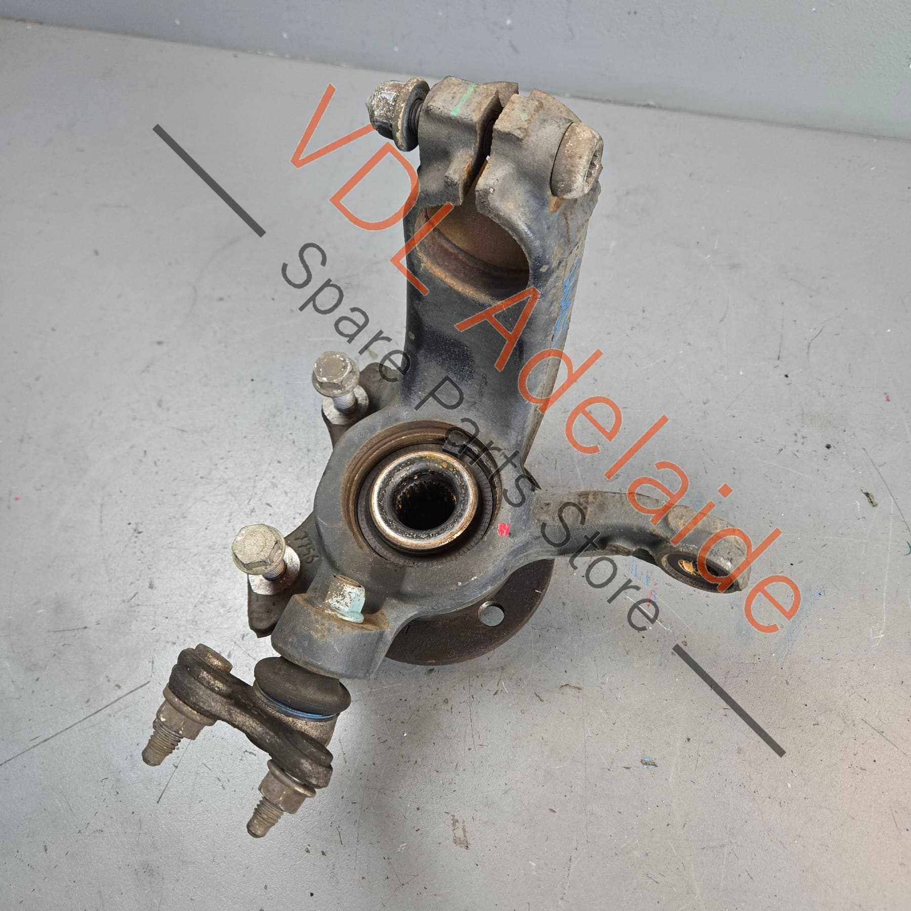 VW Polo Front Right Wheel Bearing & Housing Knuckle 6C0407256A 6C0407621 6RD407621A