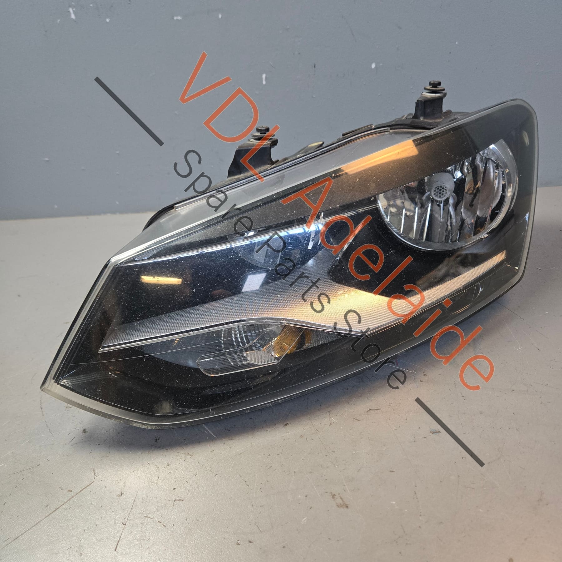 VW Polo 6R Halogen Headlight Left 6R2941007F