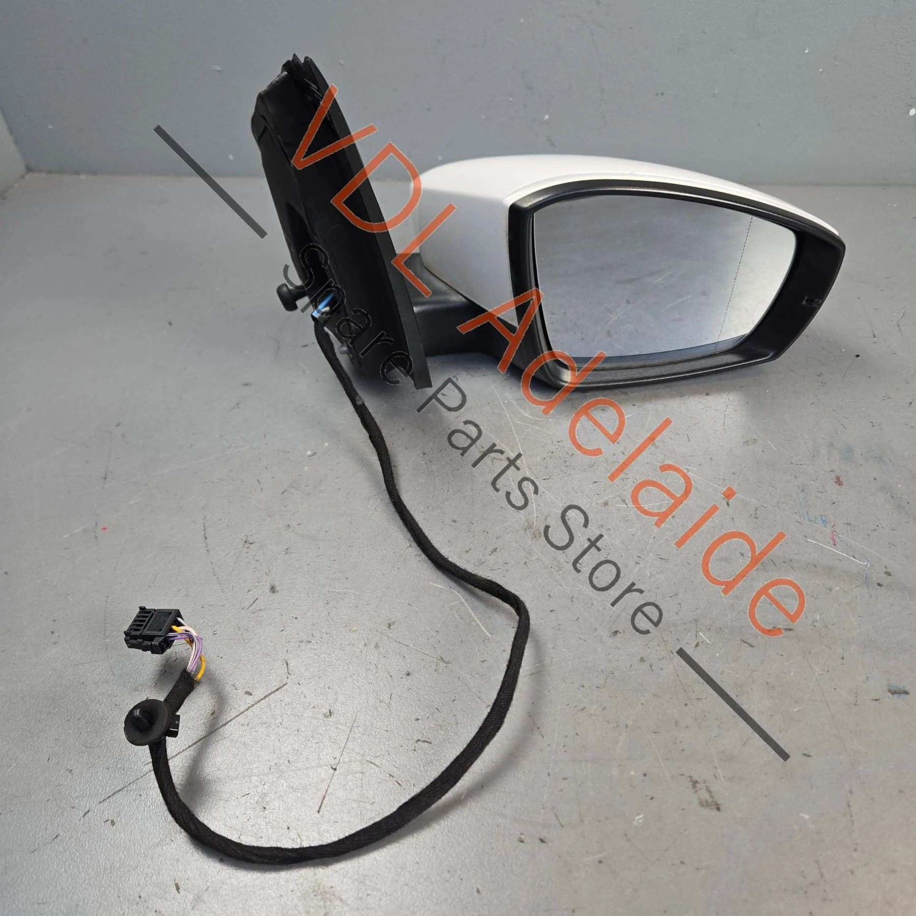 VW Polo MK5 6R Right Side Exterior Mirror Complete with Glass & Cover Candy White B4 / B9A
