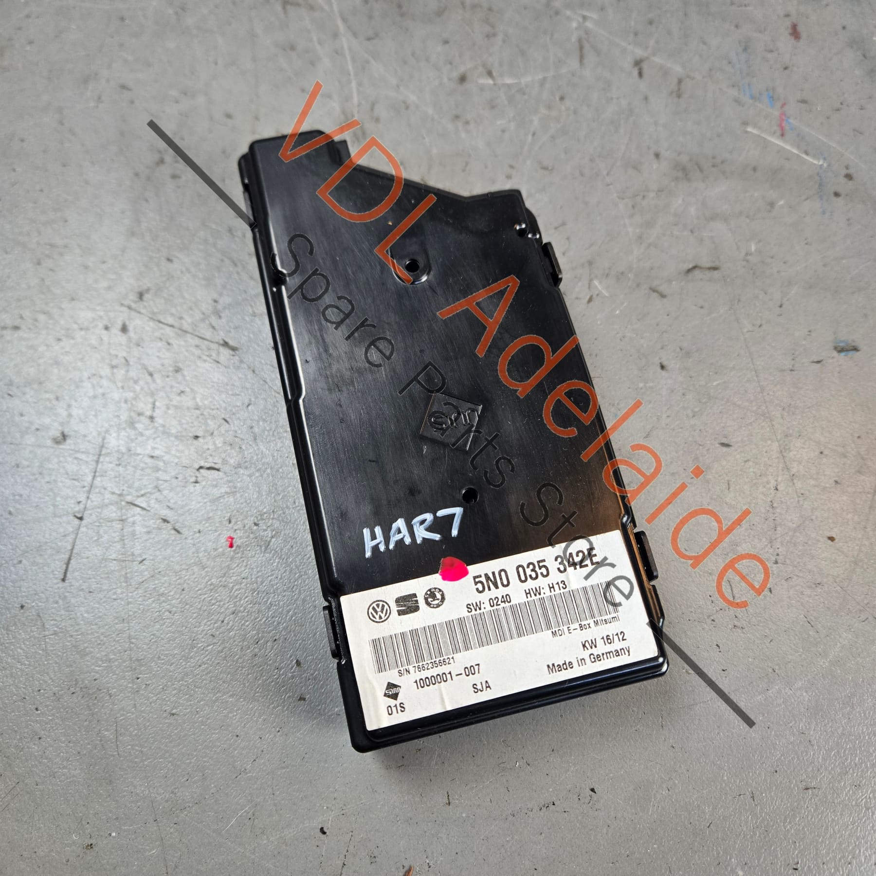 VW Polo Multimedia Interface Box Media-In Control Unit 5N0035342E
