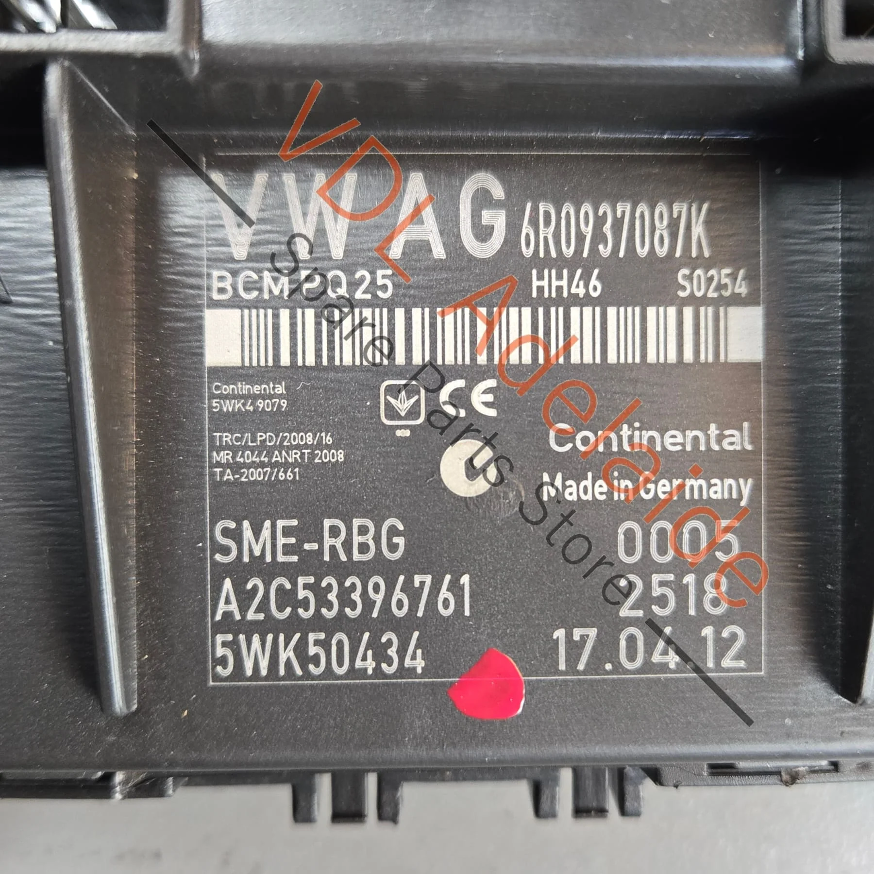 VW Polo Body Control Module BCM 6R0937087K - Image 2