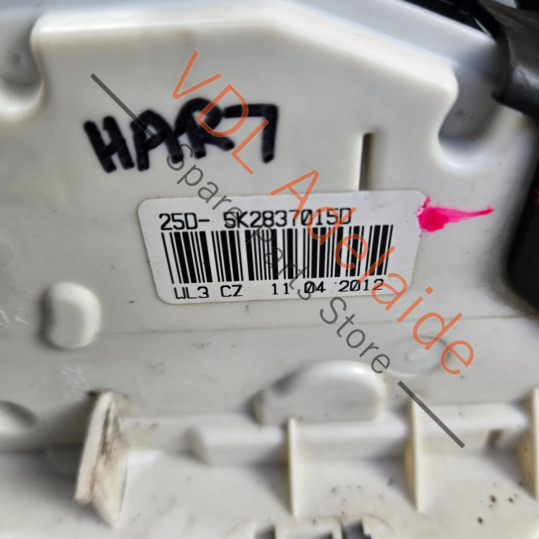 VW Polo 6R Front Left Door Lock Actuator 5K2837015D 5K2837015H - Image 2