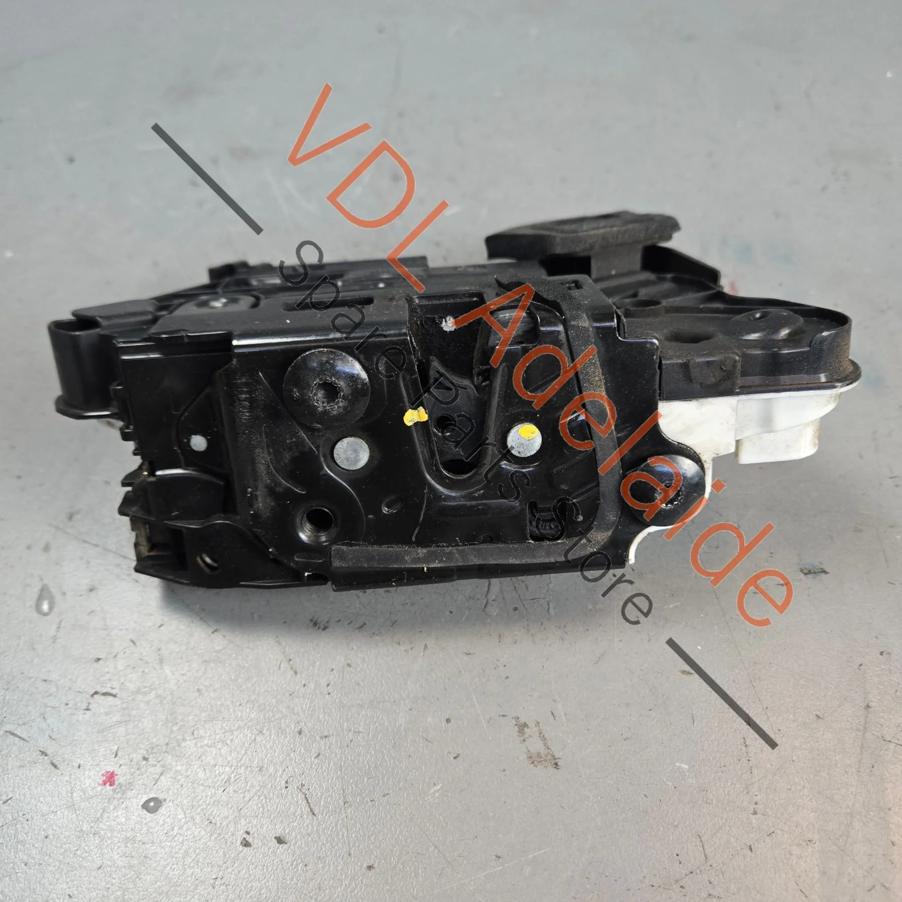 VW Polo 6R Front Right Door Lock Actuator 5K2837016D 5K2837016H - Image 4