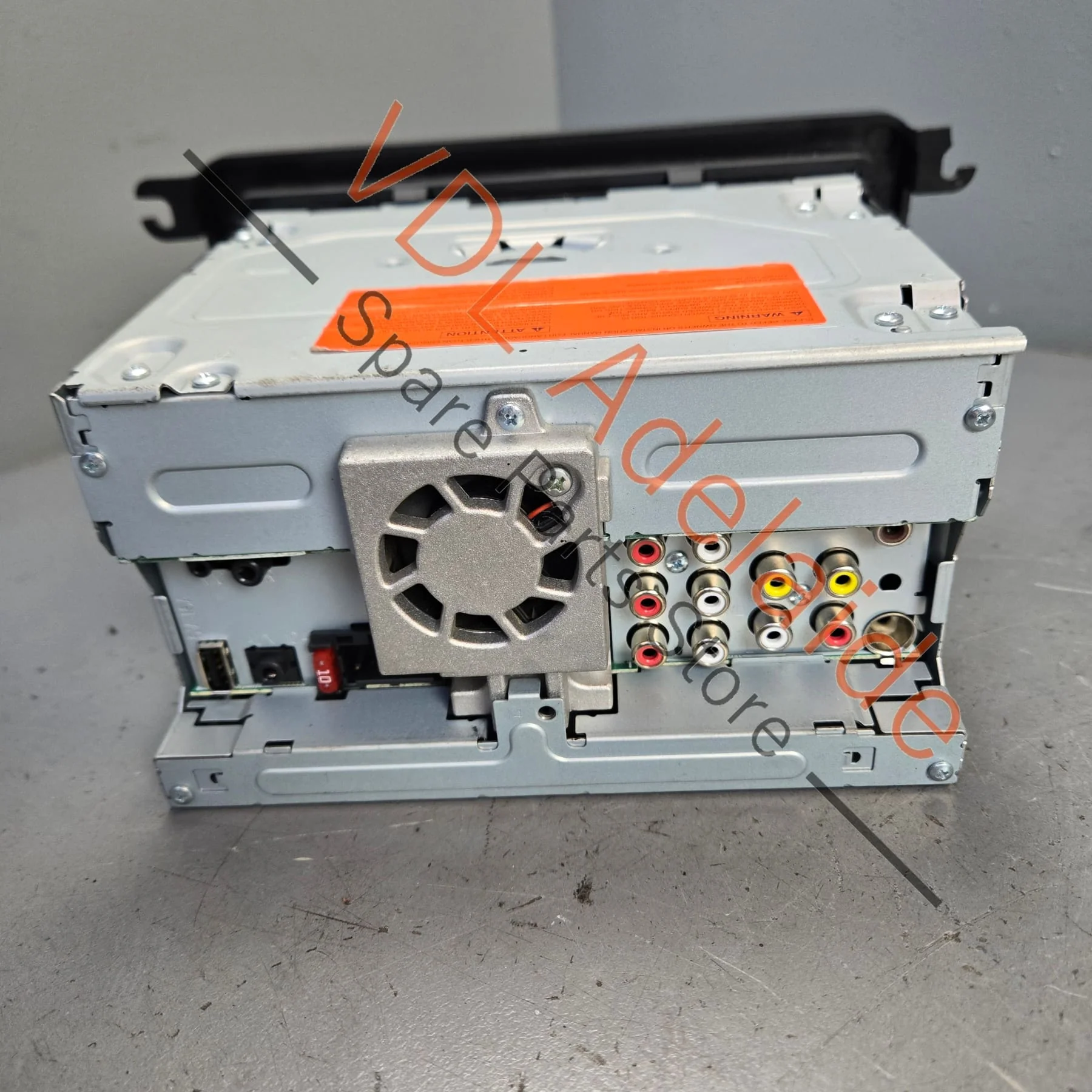 Aftermarket Pioneer Radio Unit with Bluetooth for VW Cars AVH-Z2050BT - Image 4