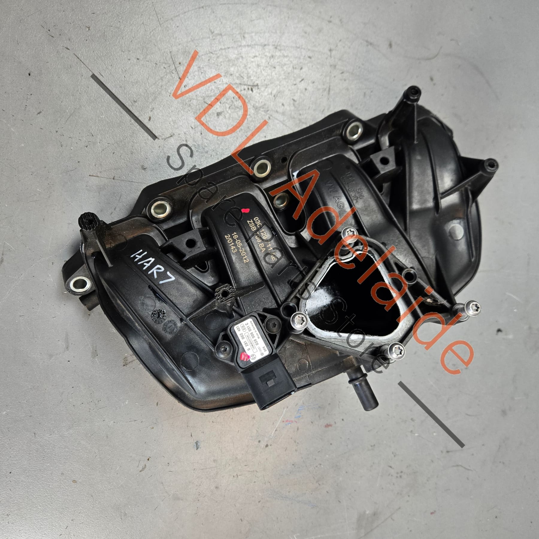 VW 1.4 Inlet Manifold 03C129711AE 03C129709BA Plastic w Sensor 03G906051M