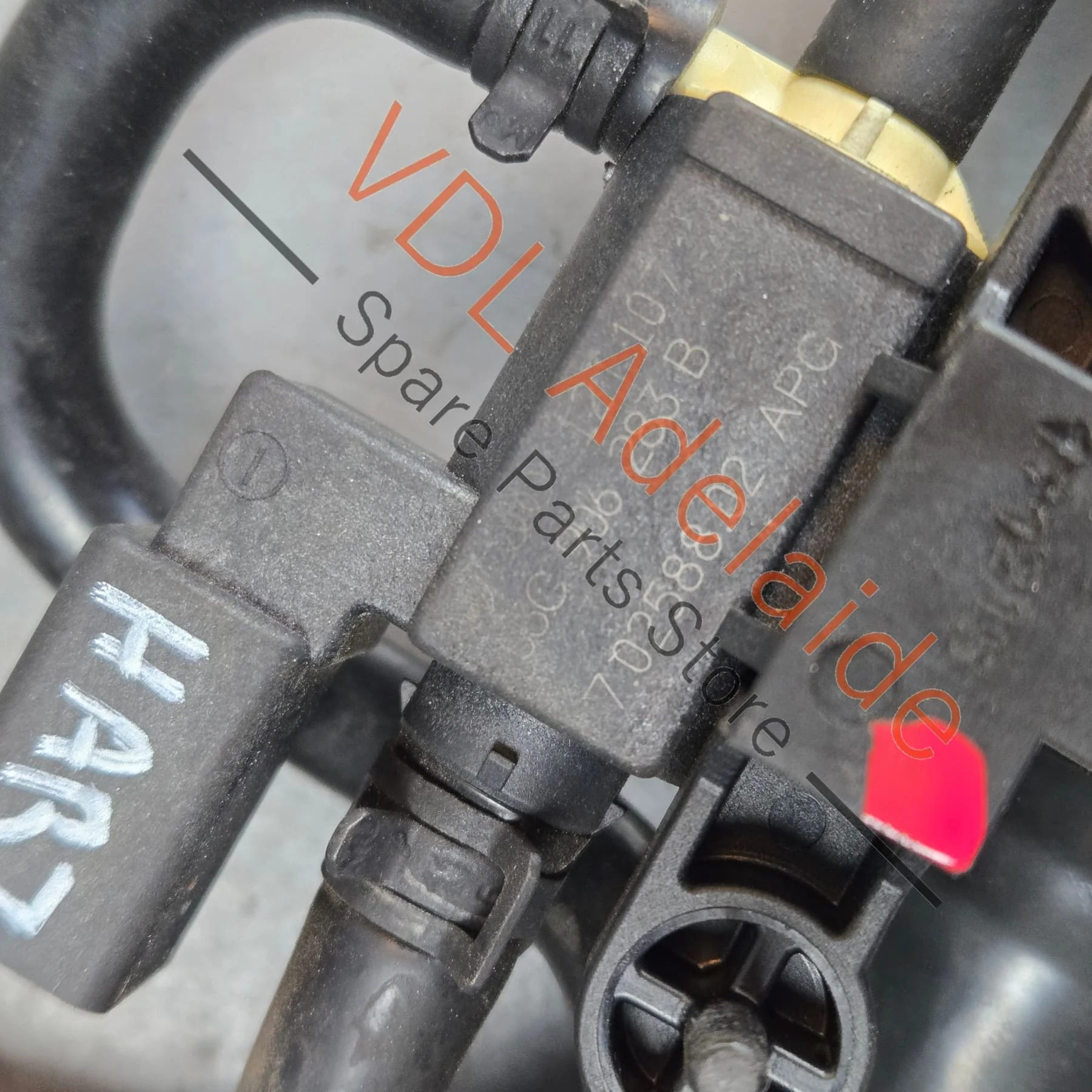 VW 1.4 TFSI CAV Vacuum Solenoid Valve 03C906283B - Image 3