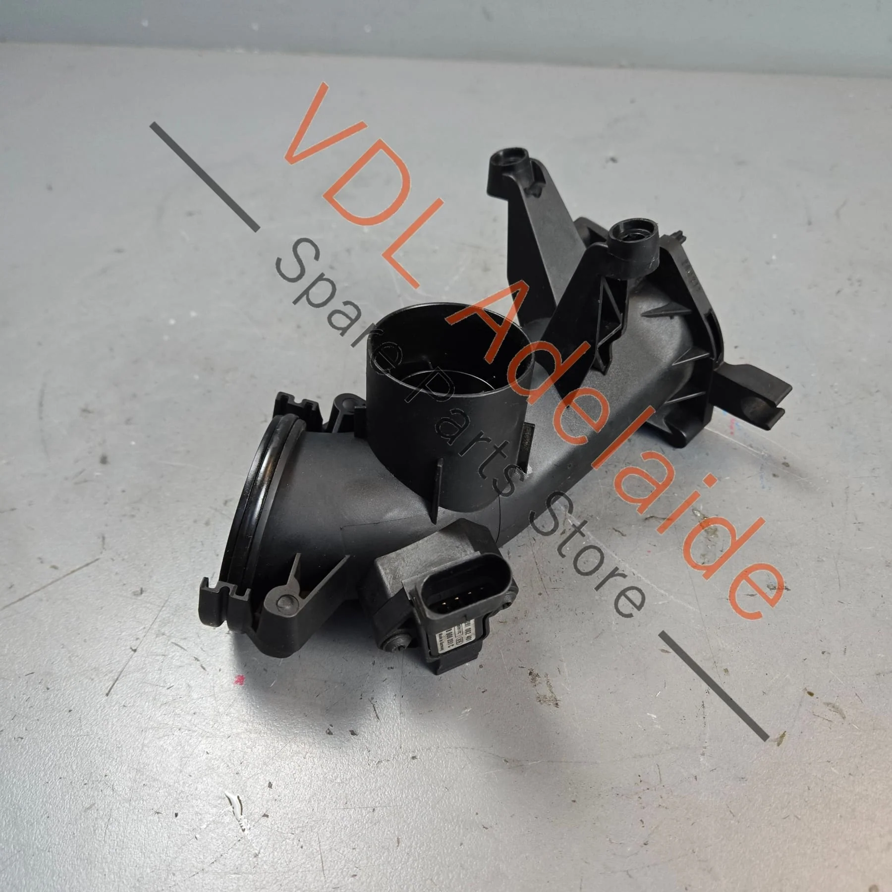 VW 1.4 TFSI Throttle Valve Adapter Pipe Intake 03C145861E
