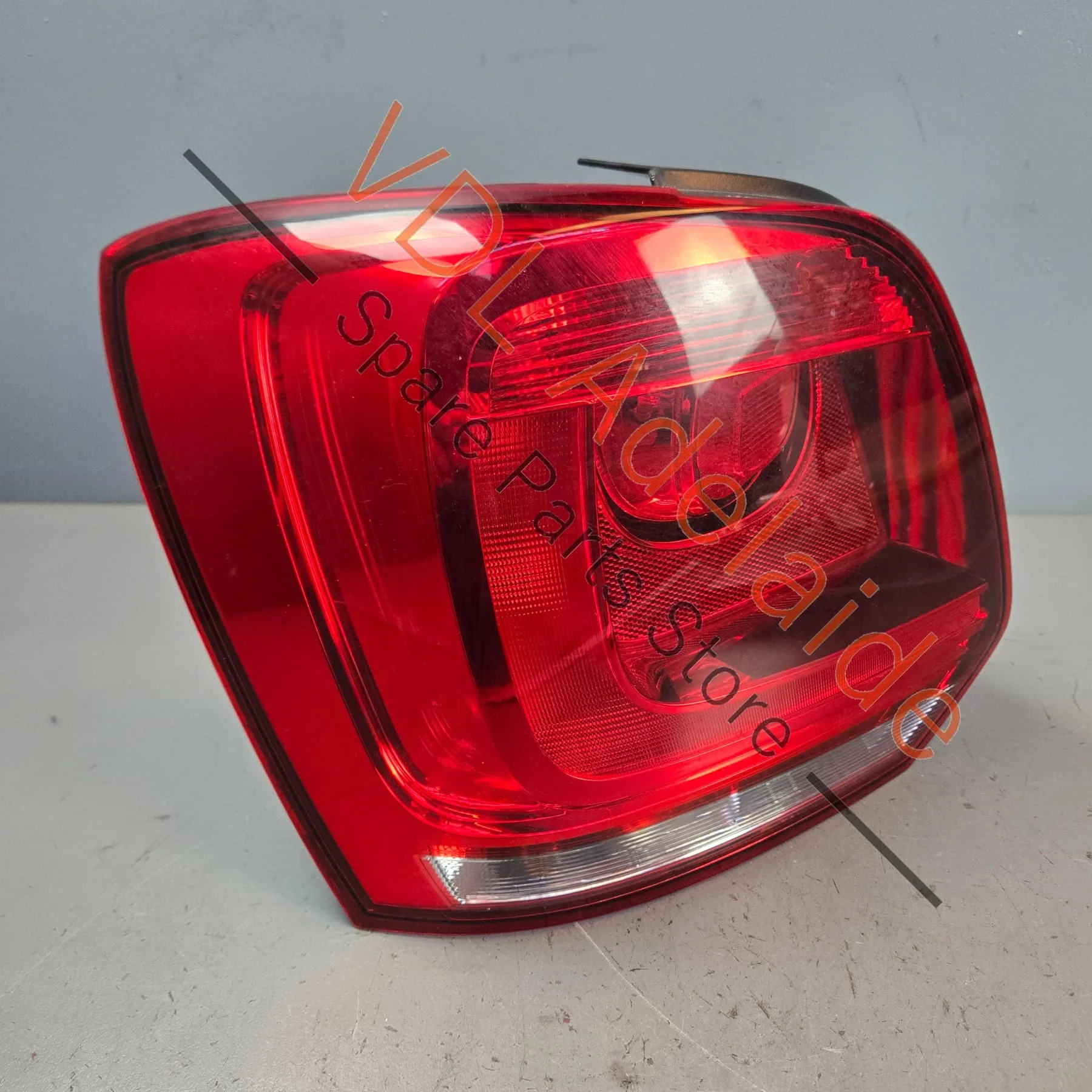 VW Polo MK5 6R Left Rear Tail Brake Light 6R0945257B - Image 2