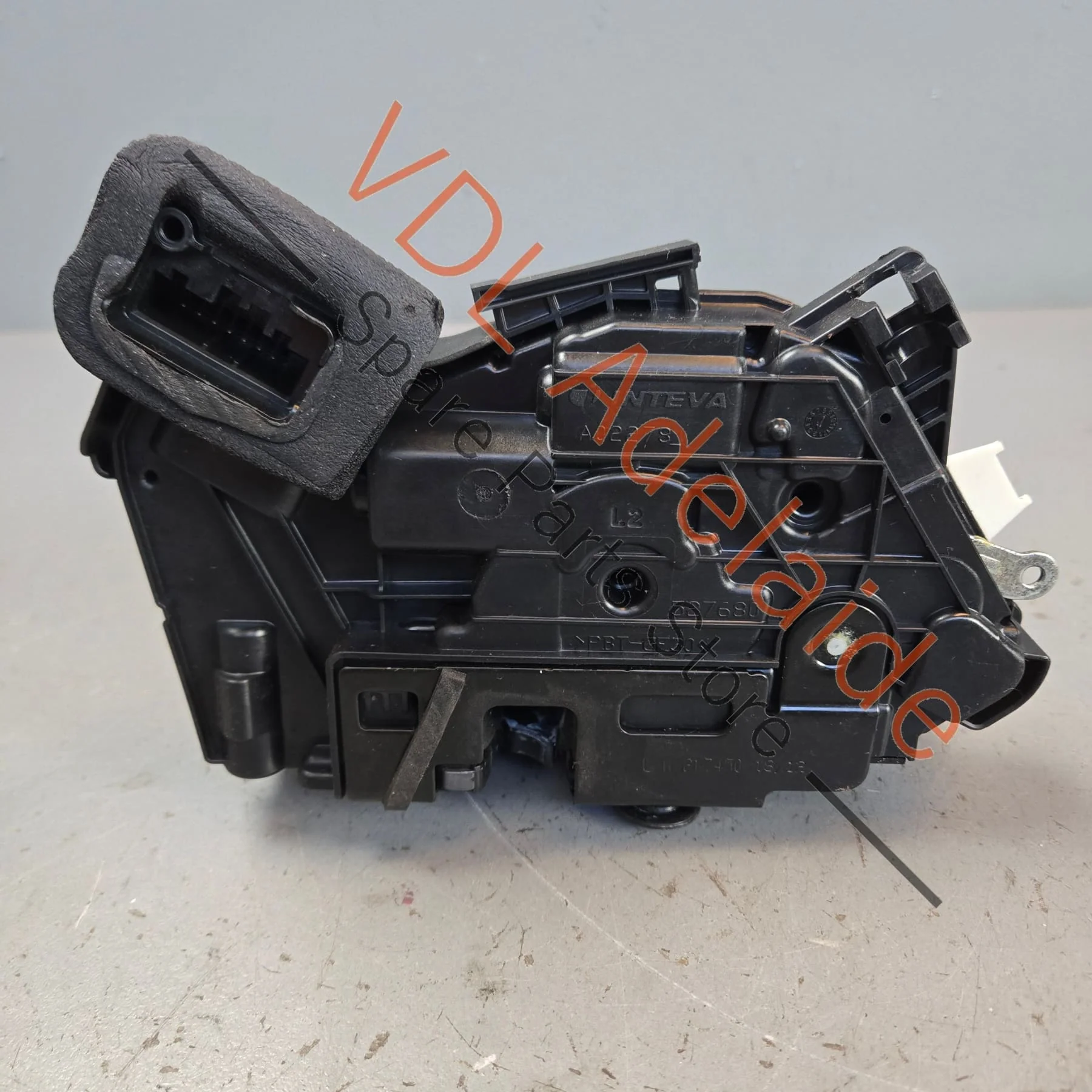 VW Polo MK5 6R Golf Front Left Door Lock Mechanism 5K2837015D - Image 3
