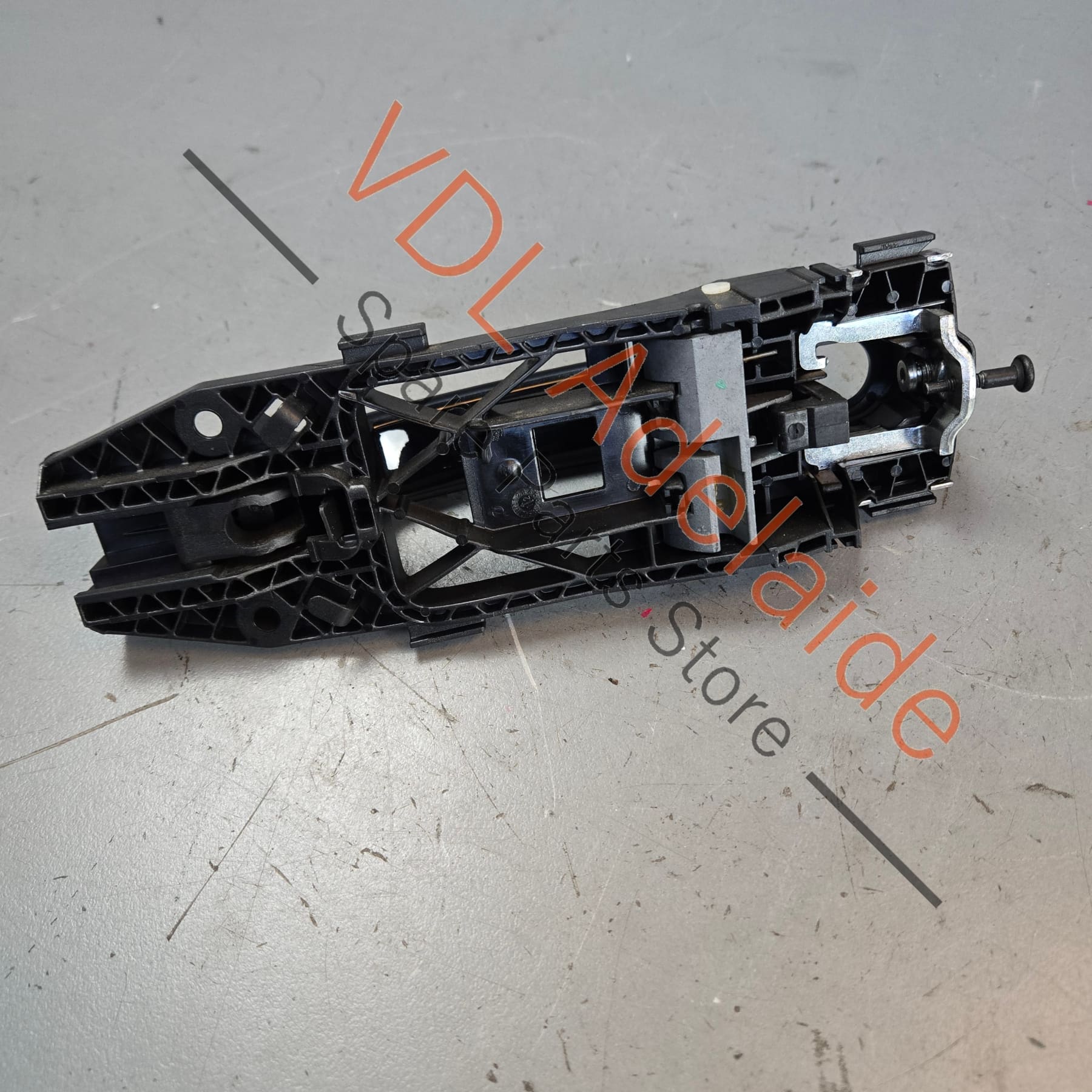 VW Polo MK5 6R Right side Front Exterior Door Handle 5N0837205M Orca Black 2T2T C9X - Image 5