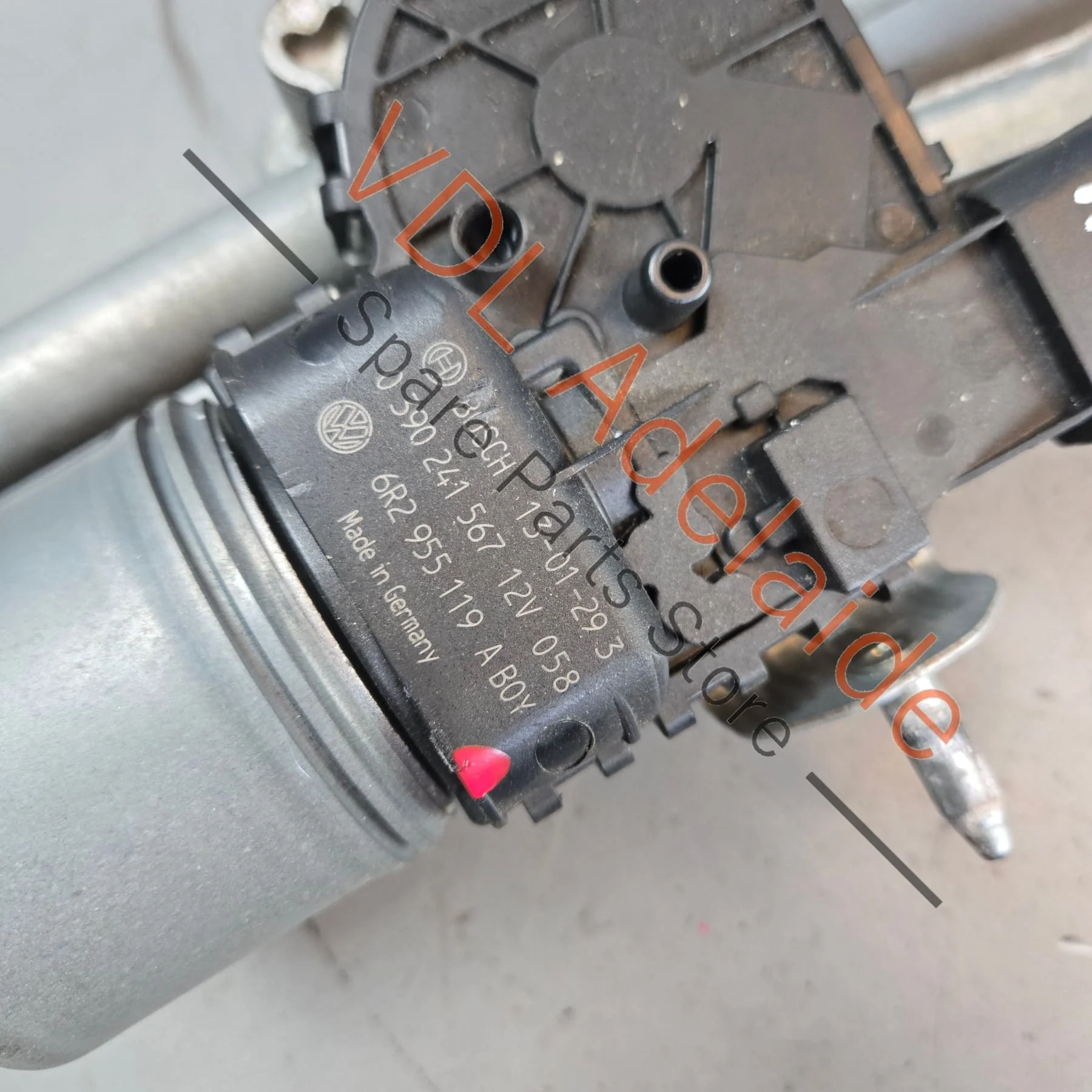 VW Polo MK5 6R Front Windscreen Wiper Motor Assembly 6R2955023C - Image 3