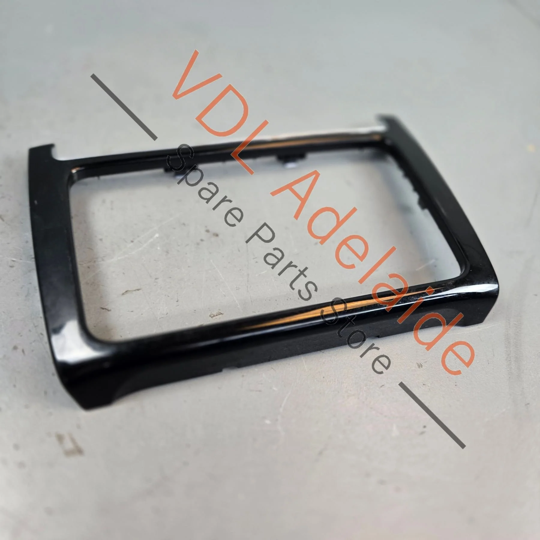 VW Polo Radio Surround Trim Gloss Black 6R0858069E - Image 3