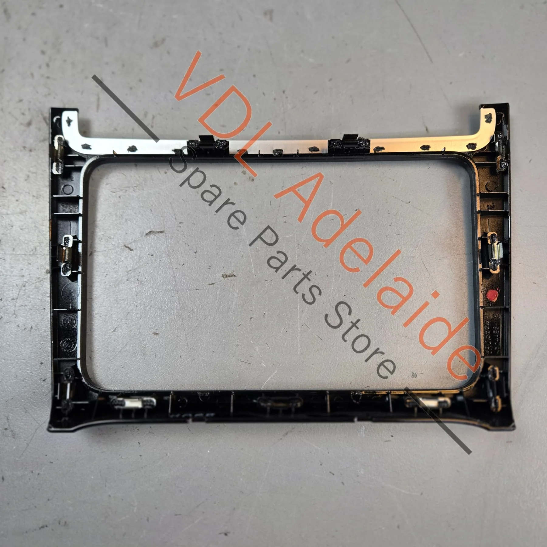 VW Polo Radio Surround Trim Gloss Black 6R0858069E - Image 5