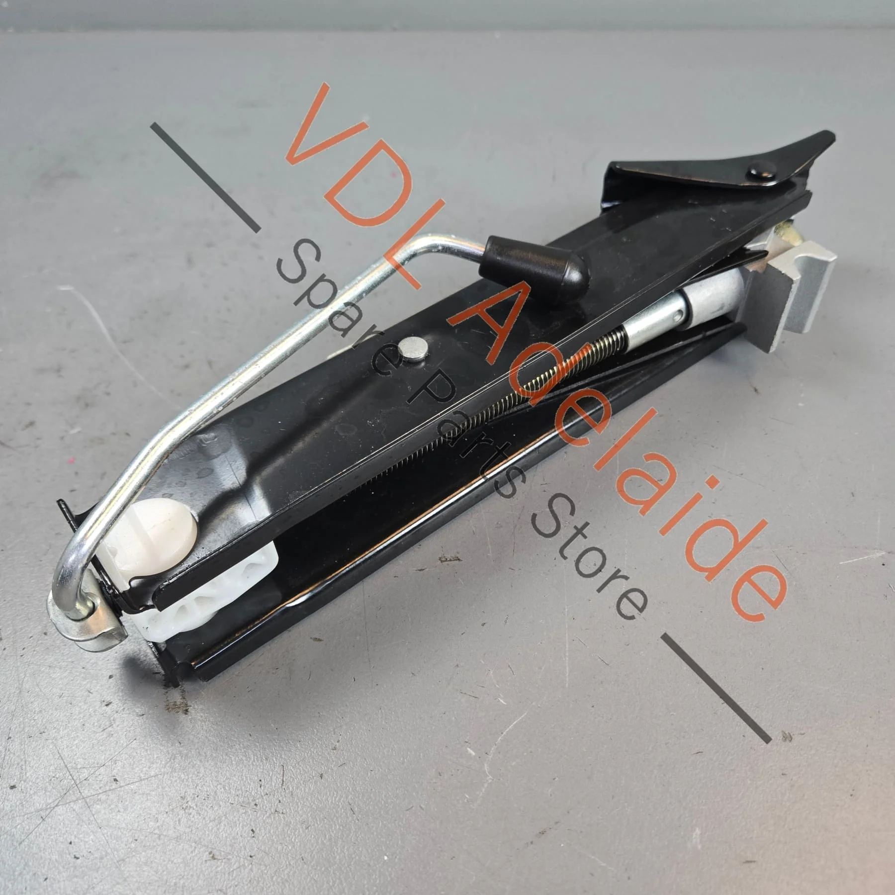 VW Polo Emergency Spare Tyre Jack 6R0011031G - Image 3