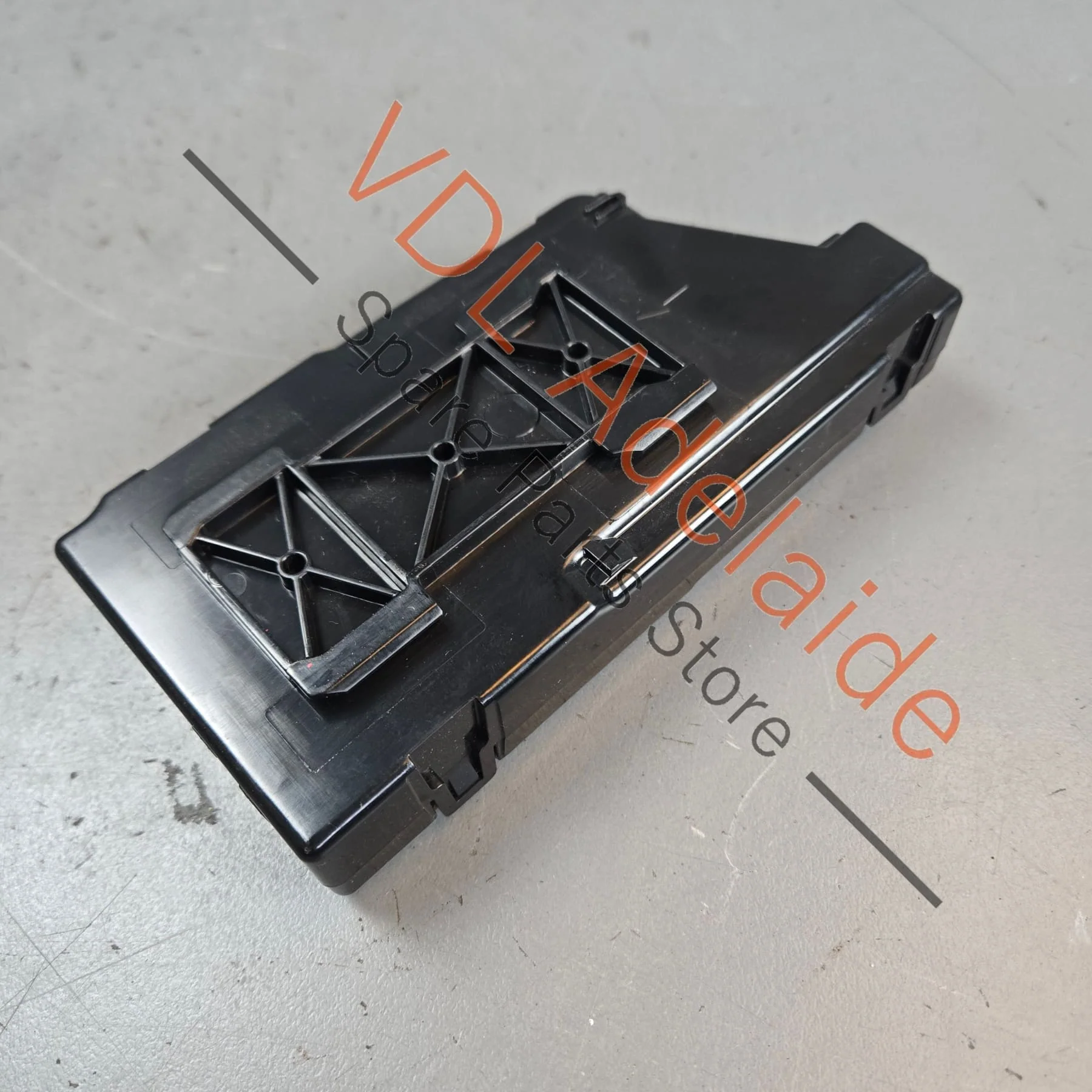 VW Polo Multimedia Interface Box Media-In Control Unit 5N0035342F - Image 4