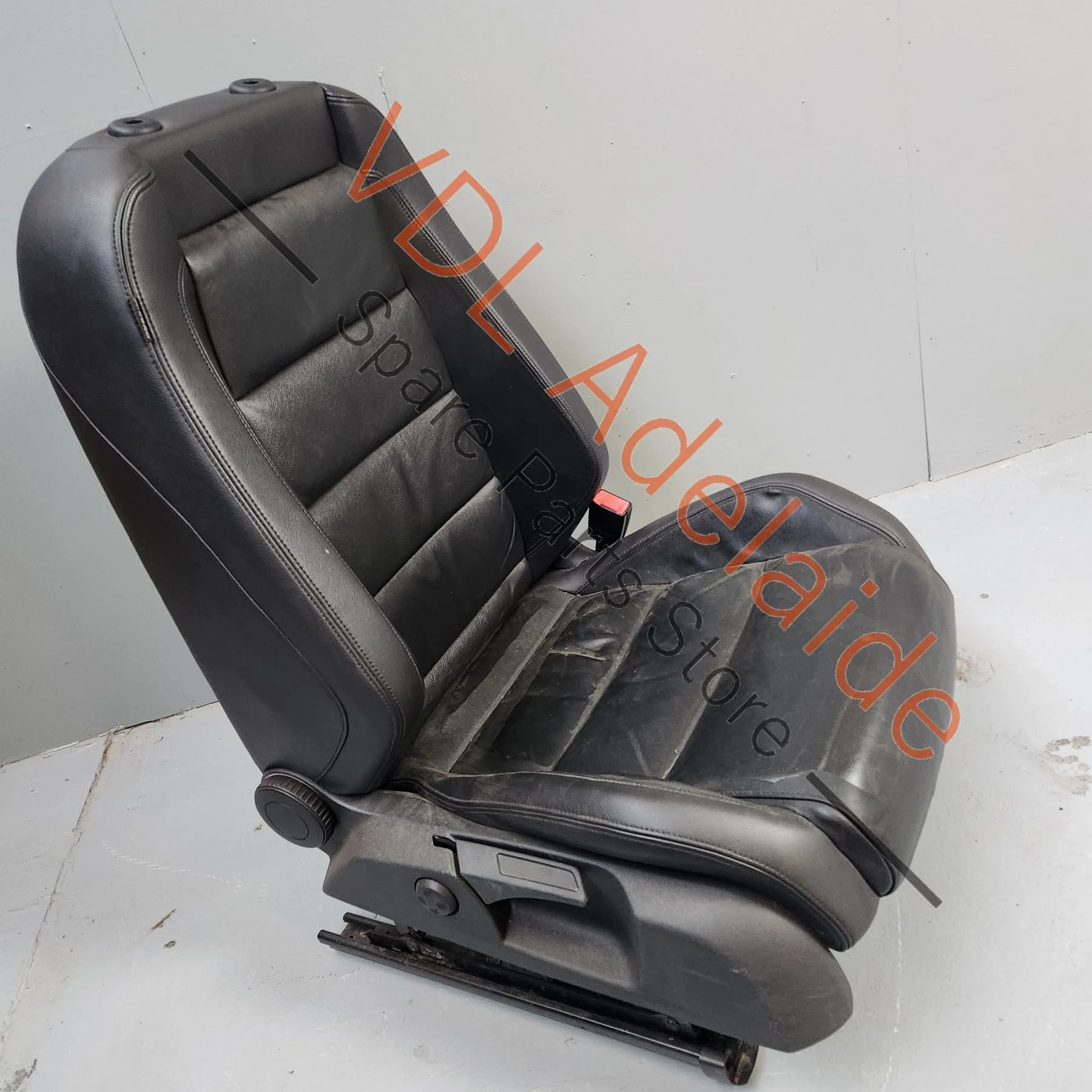 VW Golf R / Gti MK6 Black Leather Front Right Drivers Seat with Heating - Image 6