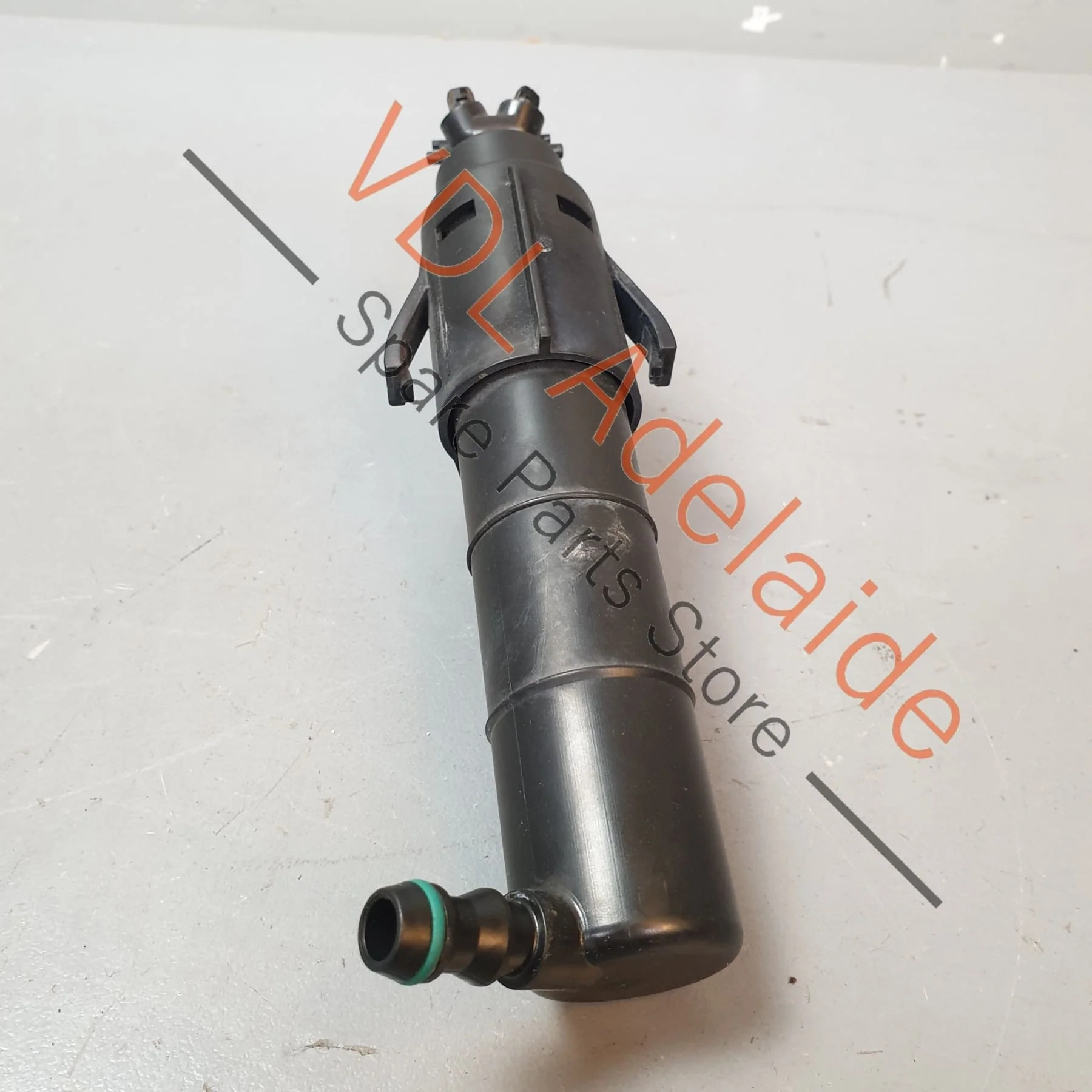 VW Golf R MK6 Headlight Washer Carrier With Spray Nozzle Right 5K0955104A - Image 4