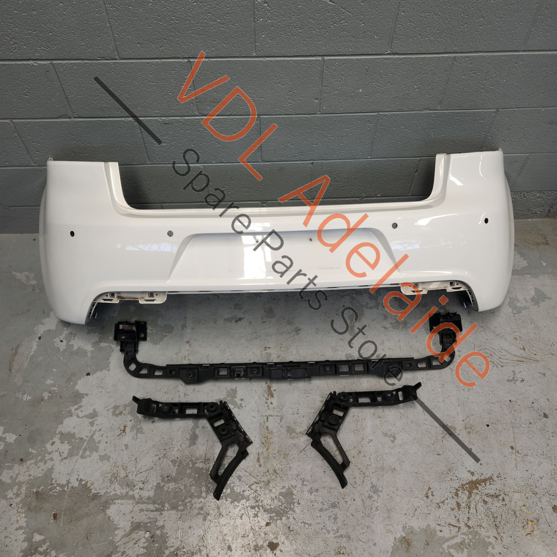 VW Golf R MK6 Rear Bumper Bar Cover Candy White B4B4 5K6807417L