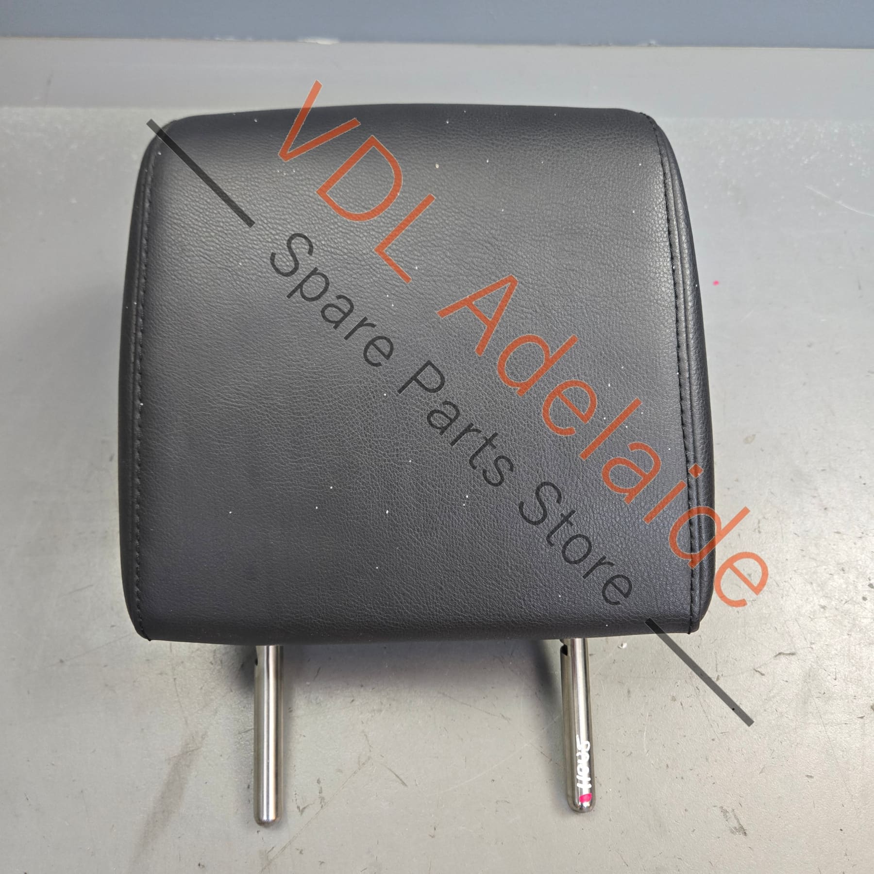 VW Golf MK6 Rear Seat Headrest Leather Suits left or right position 5K0885901A WYE