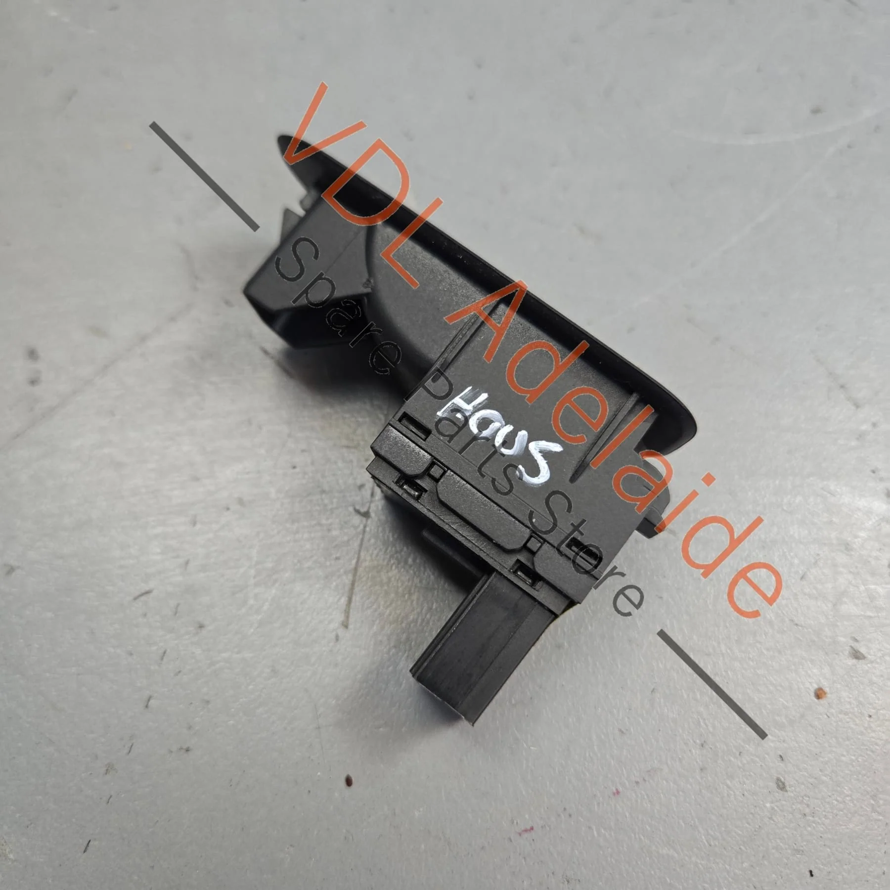 VW Golf MK6 Rear Left Passenger Door Window Switch 5K0959855 - Image 3