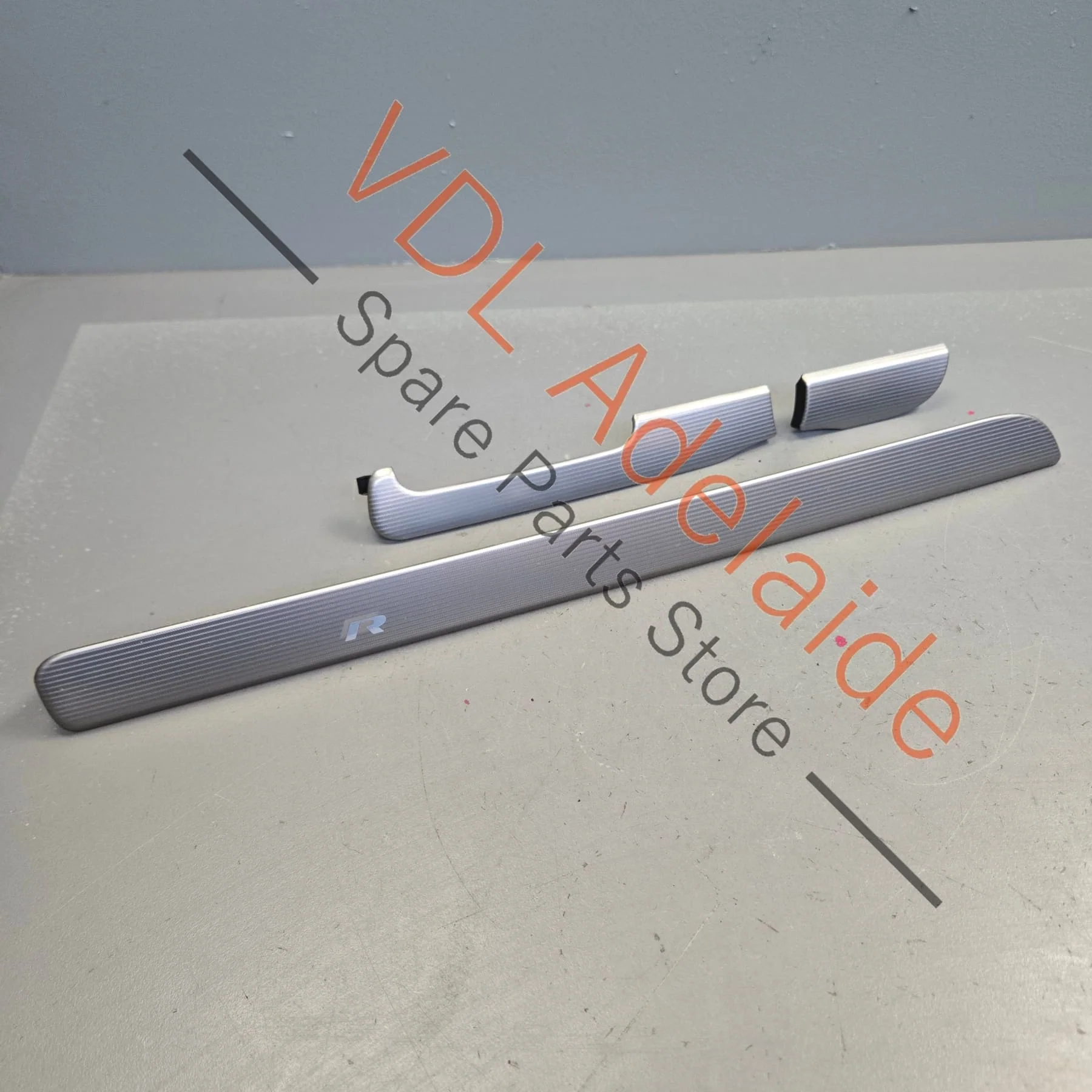 VW Golf R Mk6 Matt Aluminium Chrome Dashboard Dash Trim Insert Set for RHD 5K2858418C DV8