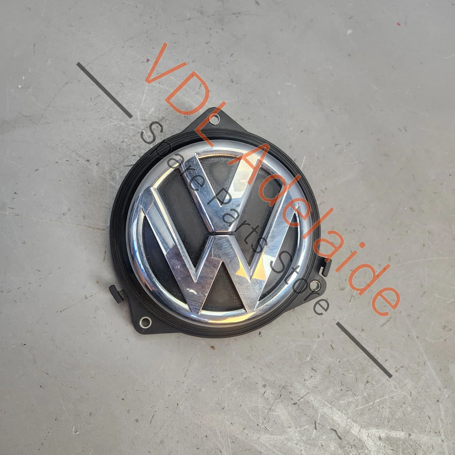 VW Golf MK6 Rear Badge Boot Opening Button Handle 6R0827469D 3C5827469E - Image 2