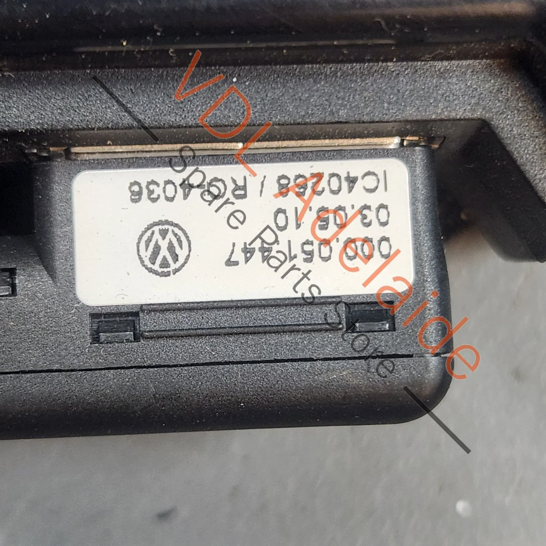 Volkswagen VW Golf Mk6 Multimedia Interface Box Media-In Control Unit 5N0035342C - Image 3