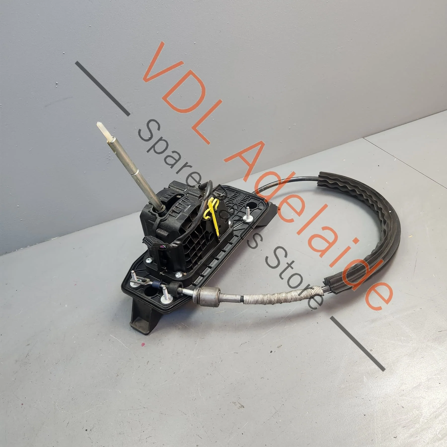 VW Golf R MK6 DSG Gear Shifter Selector for RHD 5K2713025AA 5K2713025EQ - Image 3