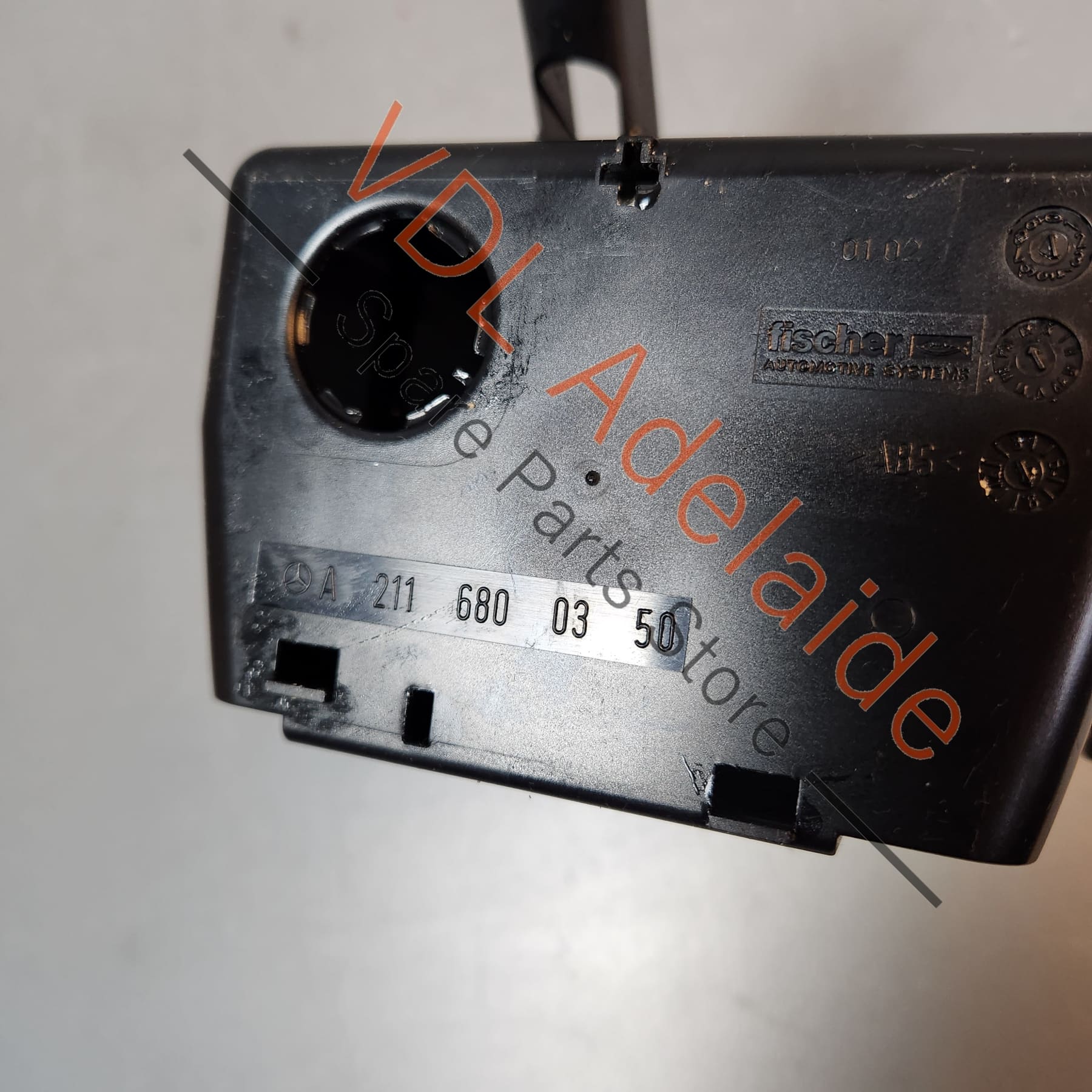 Mercedes W211 E Class Centre Console Flip Open Storage Cabinet A2116800350 - Image 5