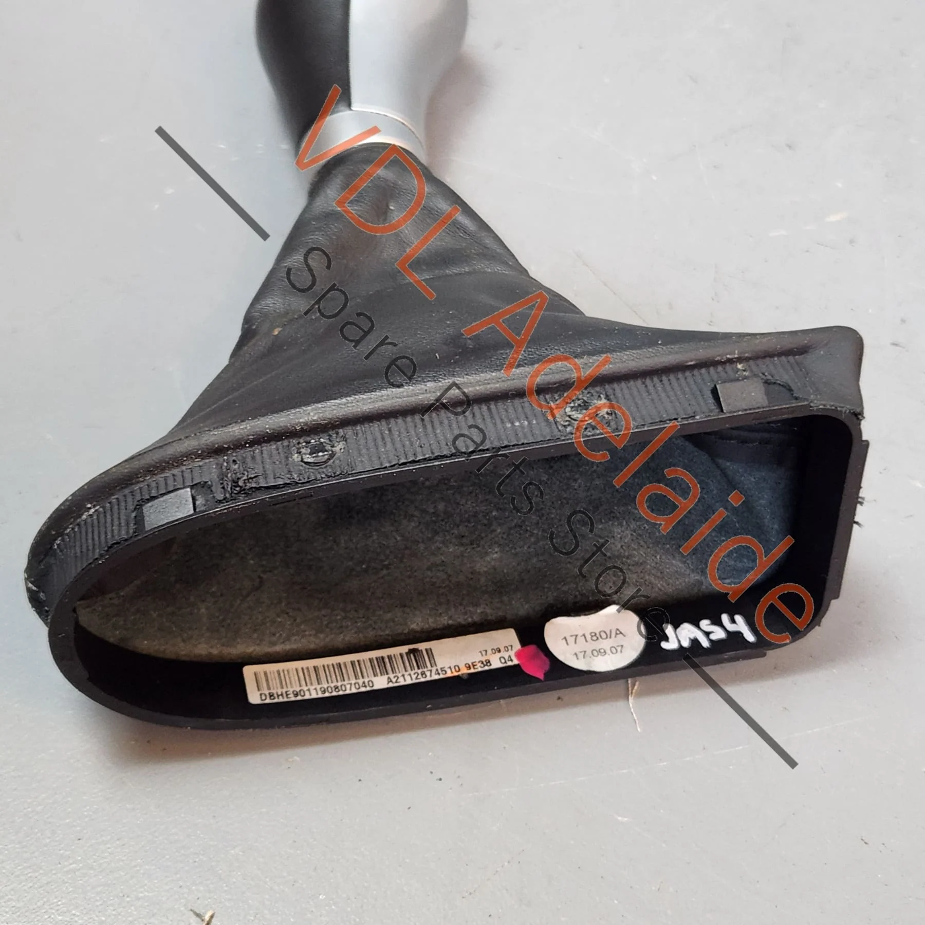 Mercedes W211 E Class Start Stop Keyless Go Gear Shift Knob A2112674510 - Image 7