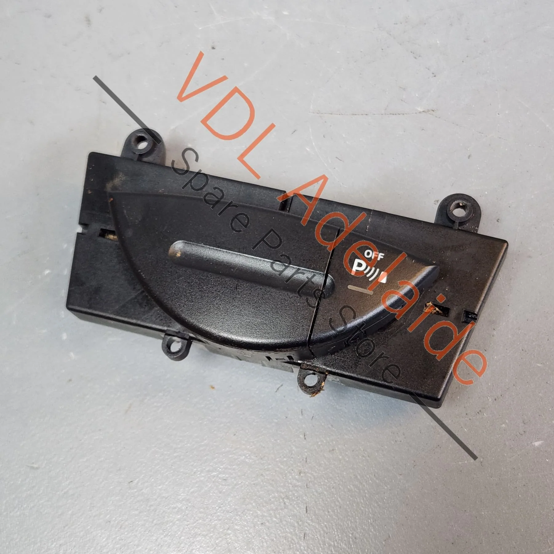 Mercedes W211 E Class Centre Console Switch for Parking On Off A2118216958