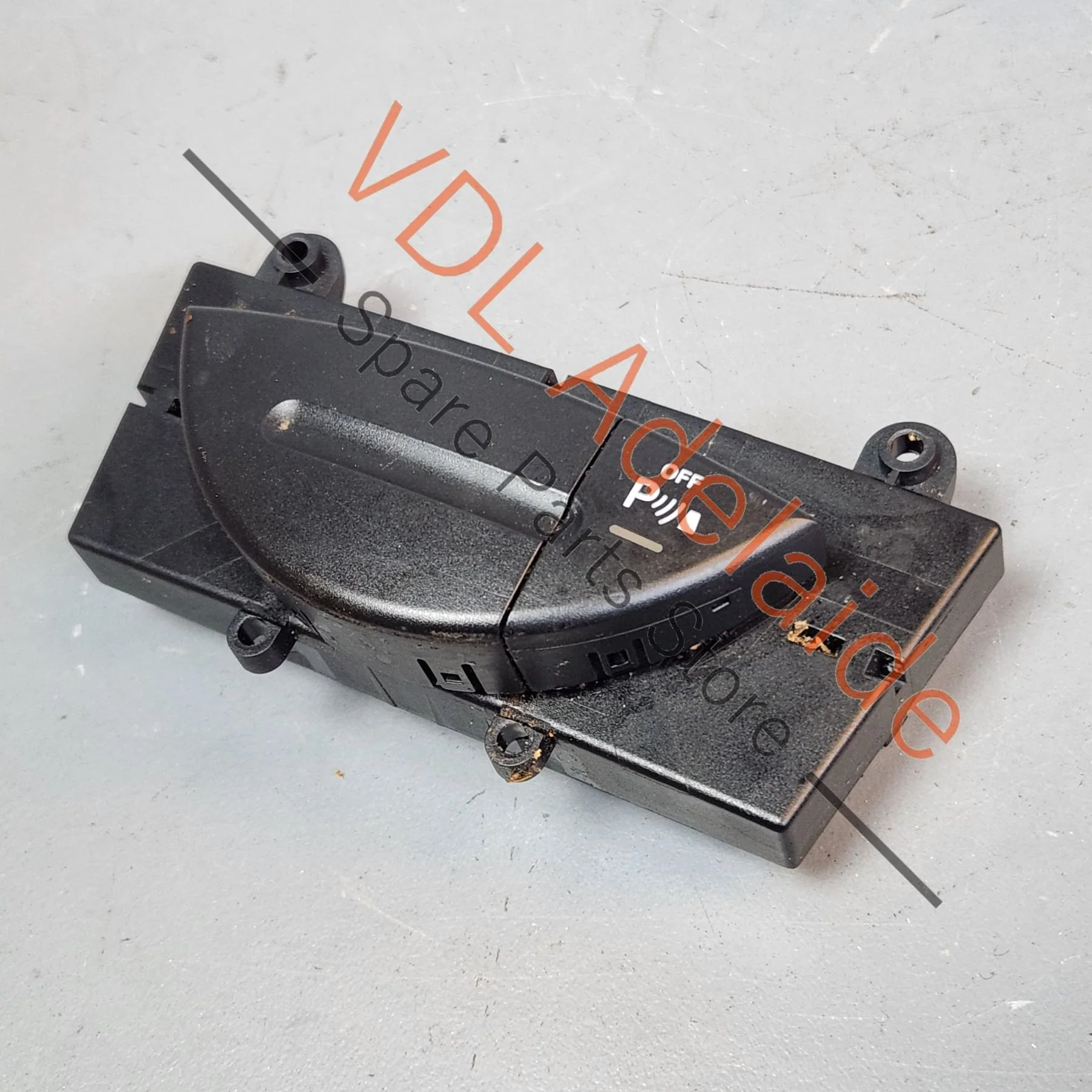 Mercedes W211 E Class Centre Console Switch for Parking On Off A2118216958 - Image 8