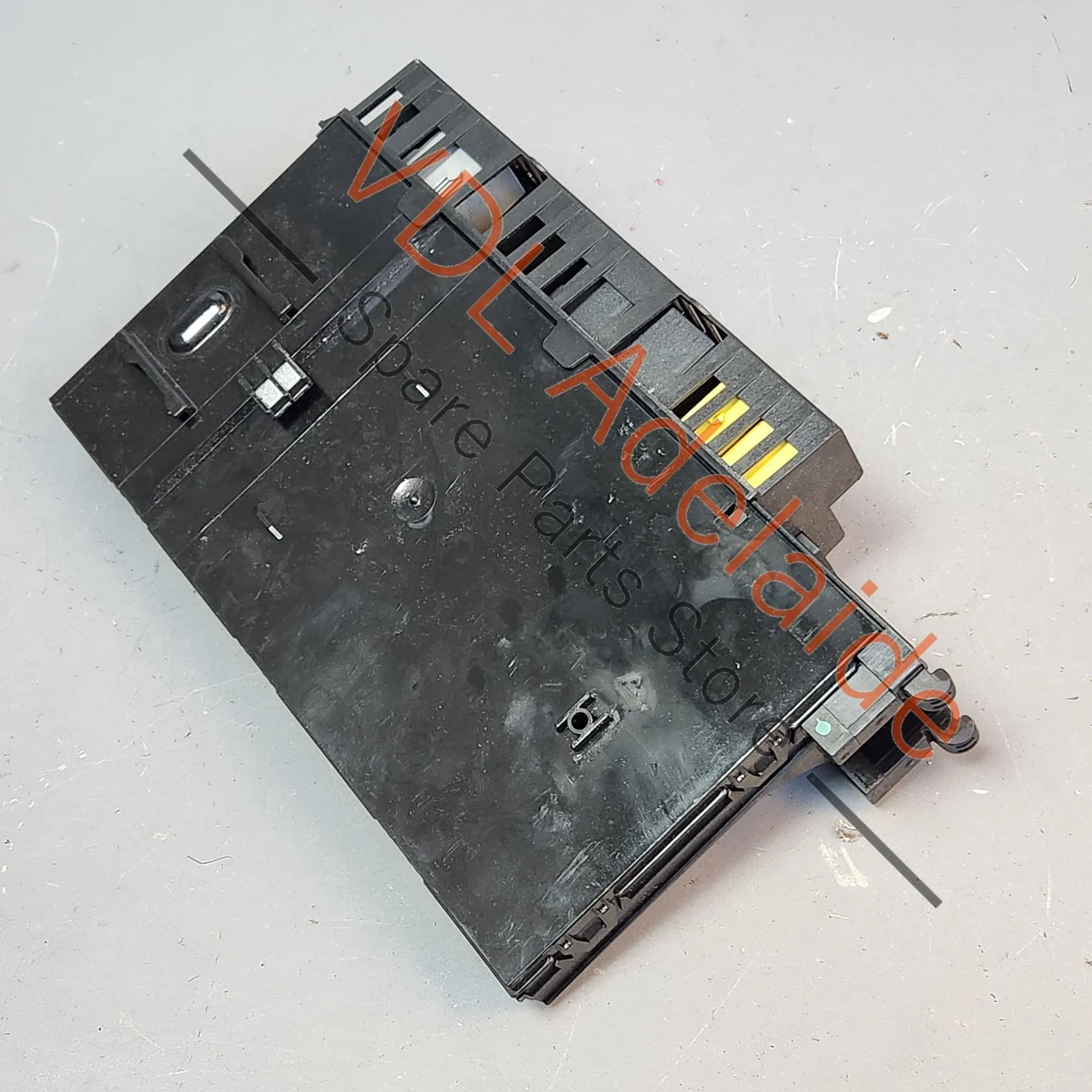 Mercedes W211 E Class Rear SAM Fuse Relay Board Control Module A2115458601 - Image 2