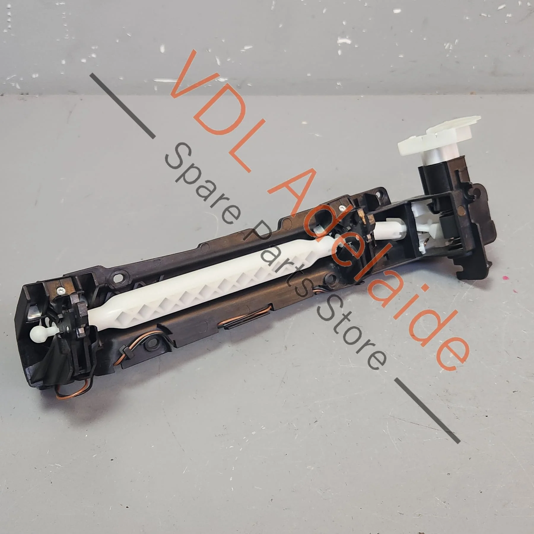 Mercedes W211 E Class Glovebox Release Mechanism A2116800284 - Image 2