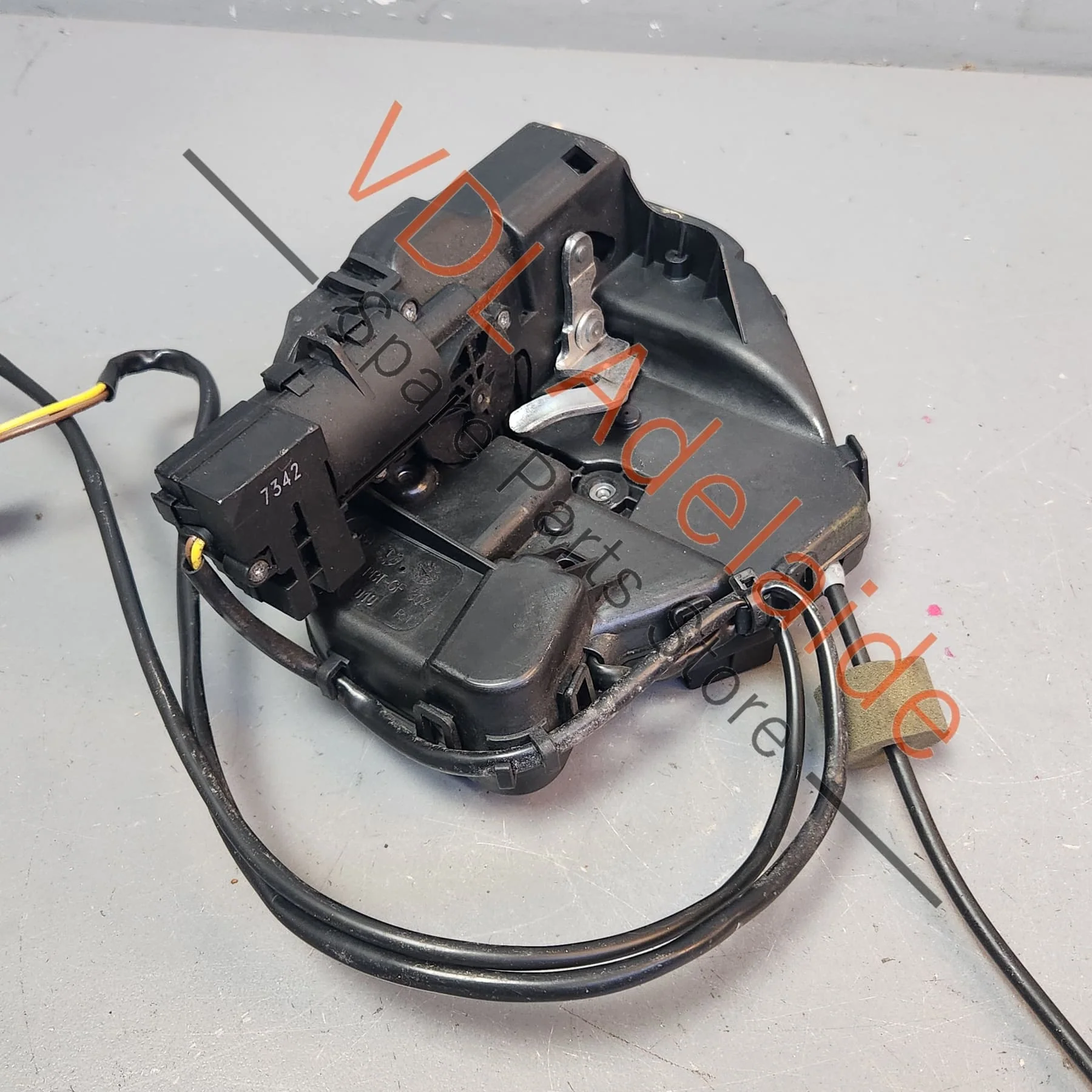 Mercedes W211 Keyless Go Entry Right Rear Door Lock Module Mechanism A2117301035