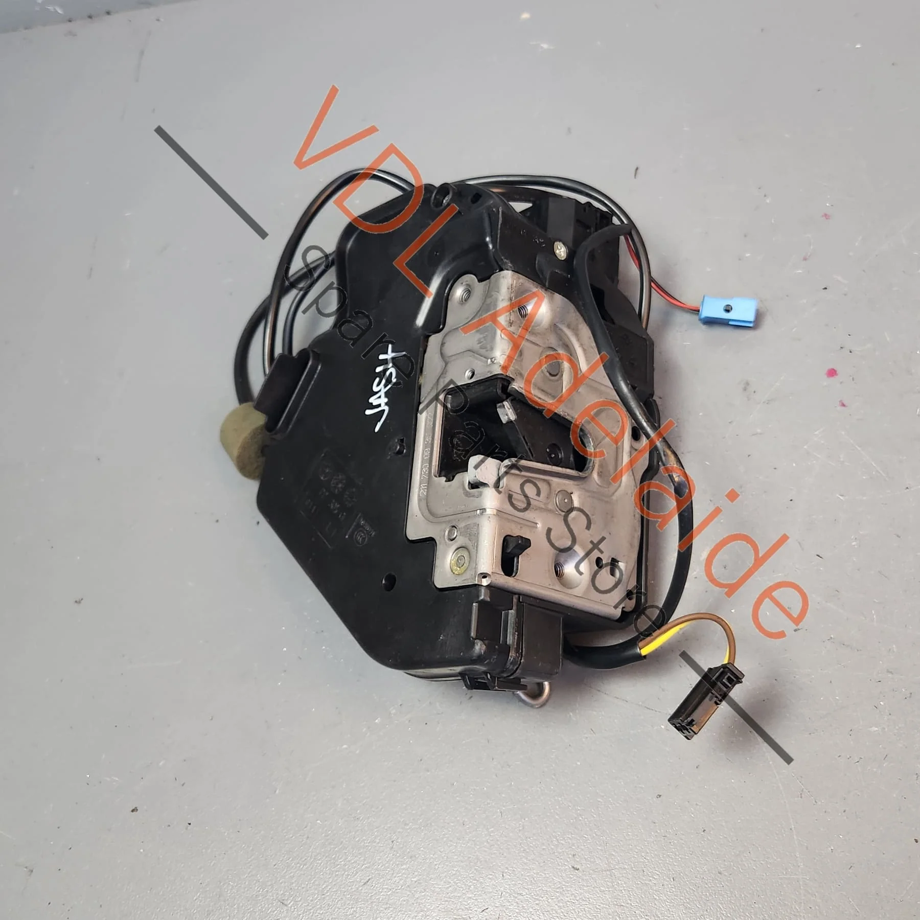 Mercedes W211 Keyless Go Entry Rear Left Door Lock Module Mechanism A2117300935 - Image 6