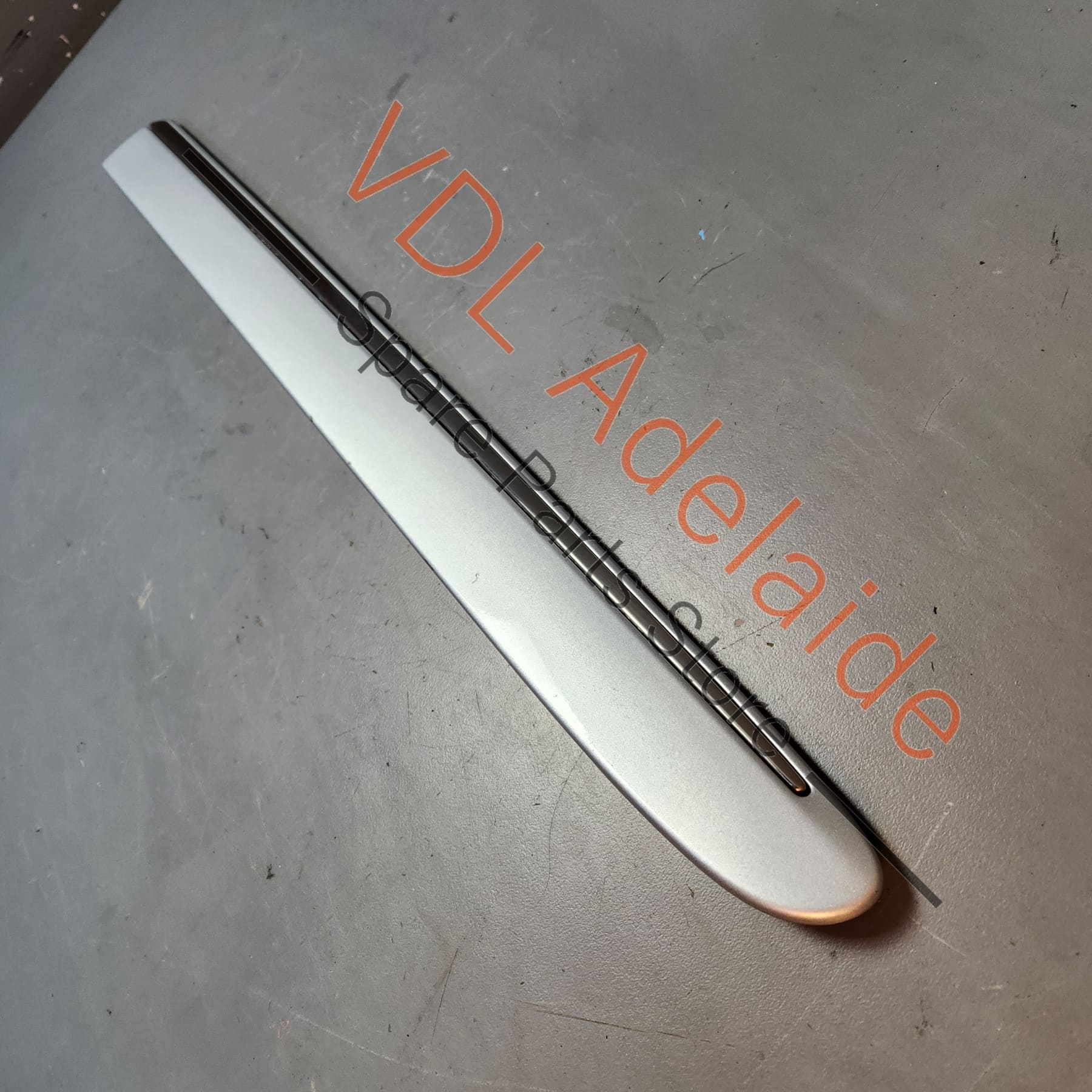 Mercedes W211 Left Rear Door Molding Exterior Strip Trim A2116901362 - Image 5