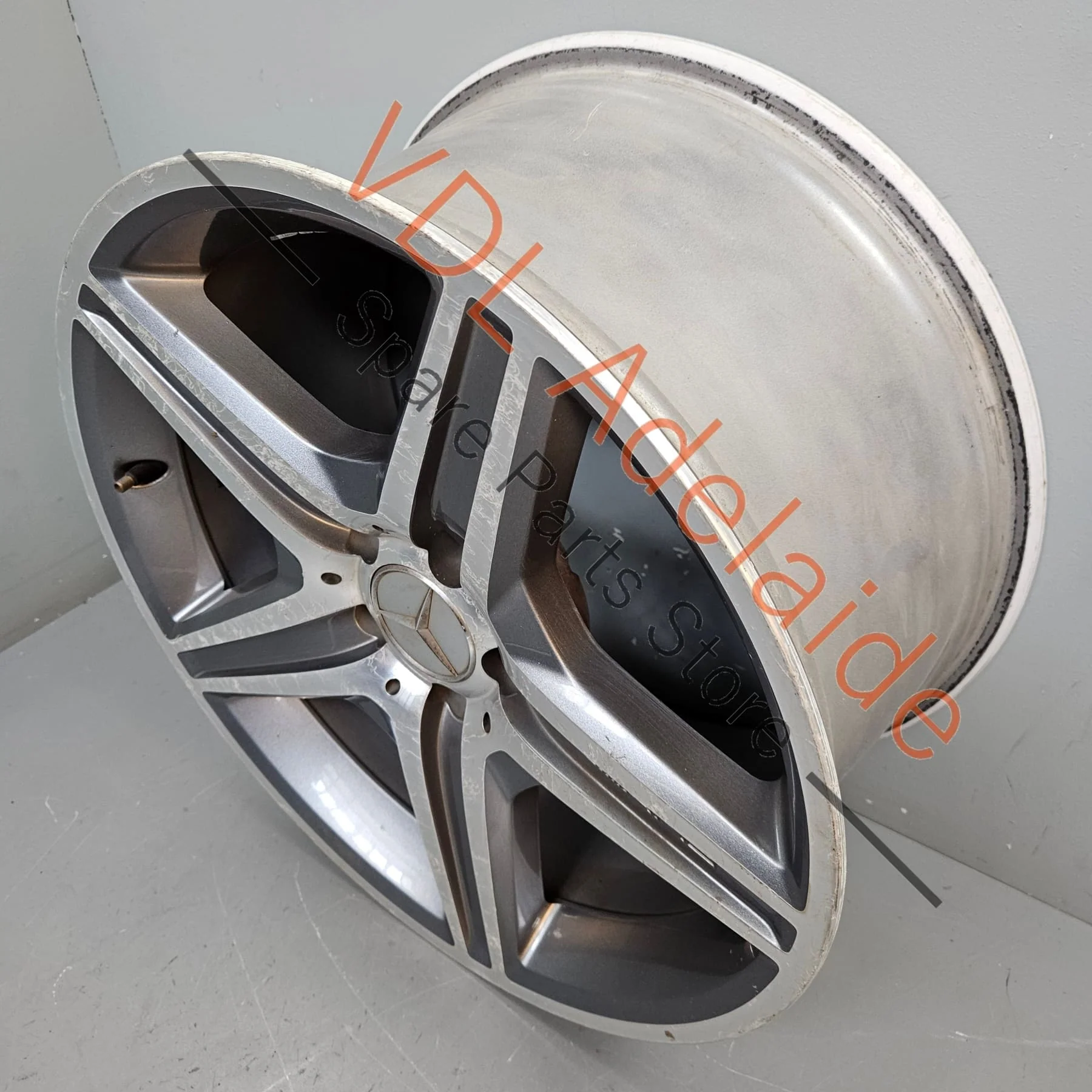 Mercedes W211 E63 AMG 5 Spoke Rear Alloy Wheel Genuine OEM A2114016402 18 x 9 ET39 #03 - Image 7