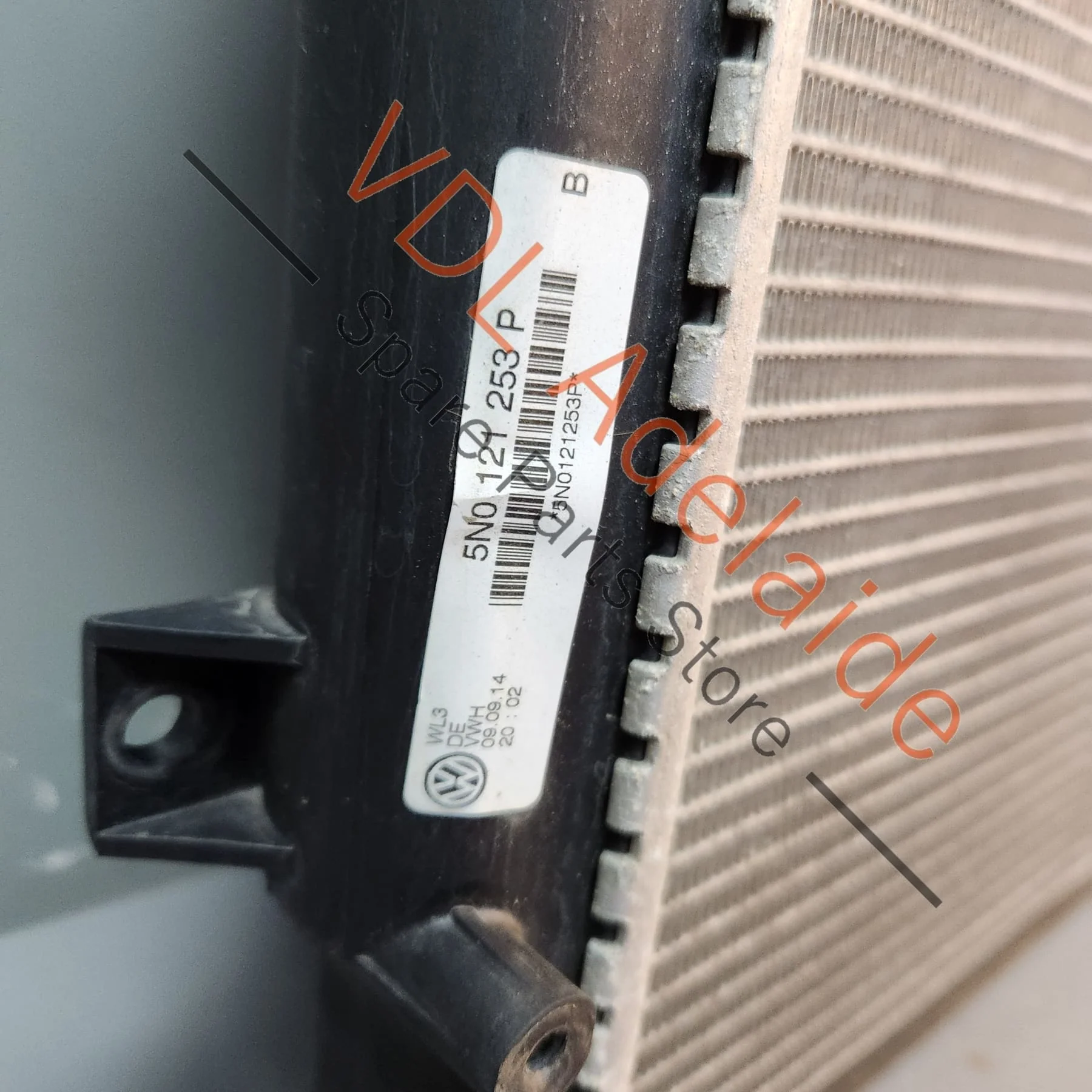 VW Tiguan 5N0 2010-2017 Radiator 5N0121253P 5N0121253L - Image 2