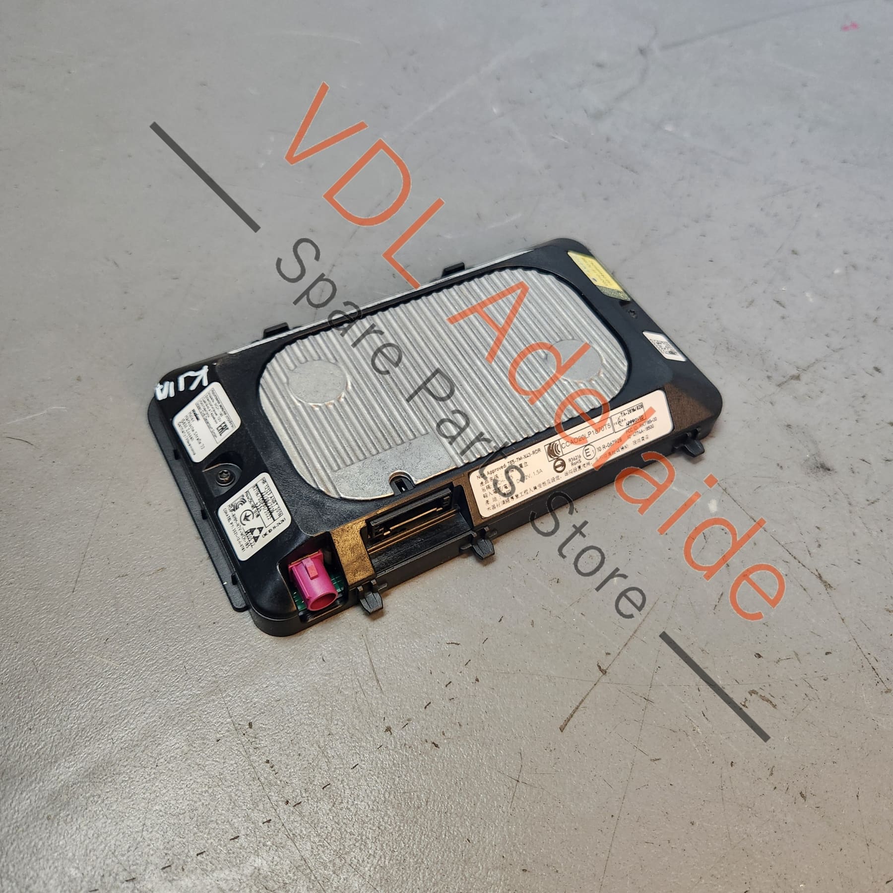 VW Audi Wireless Phone Charger Charging Module 5NA980611 - Image 2
