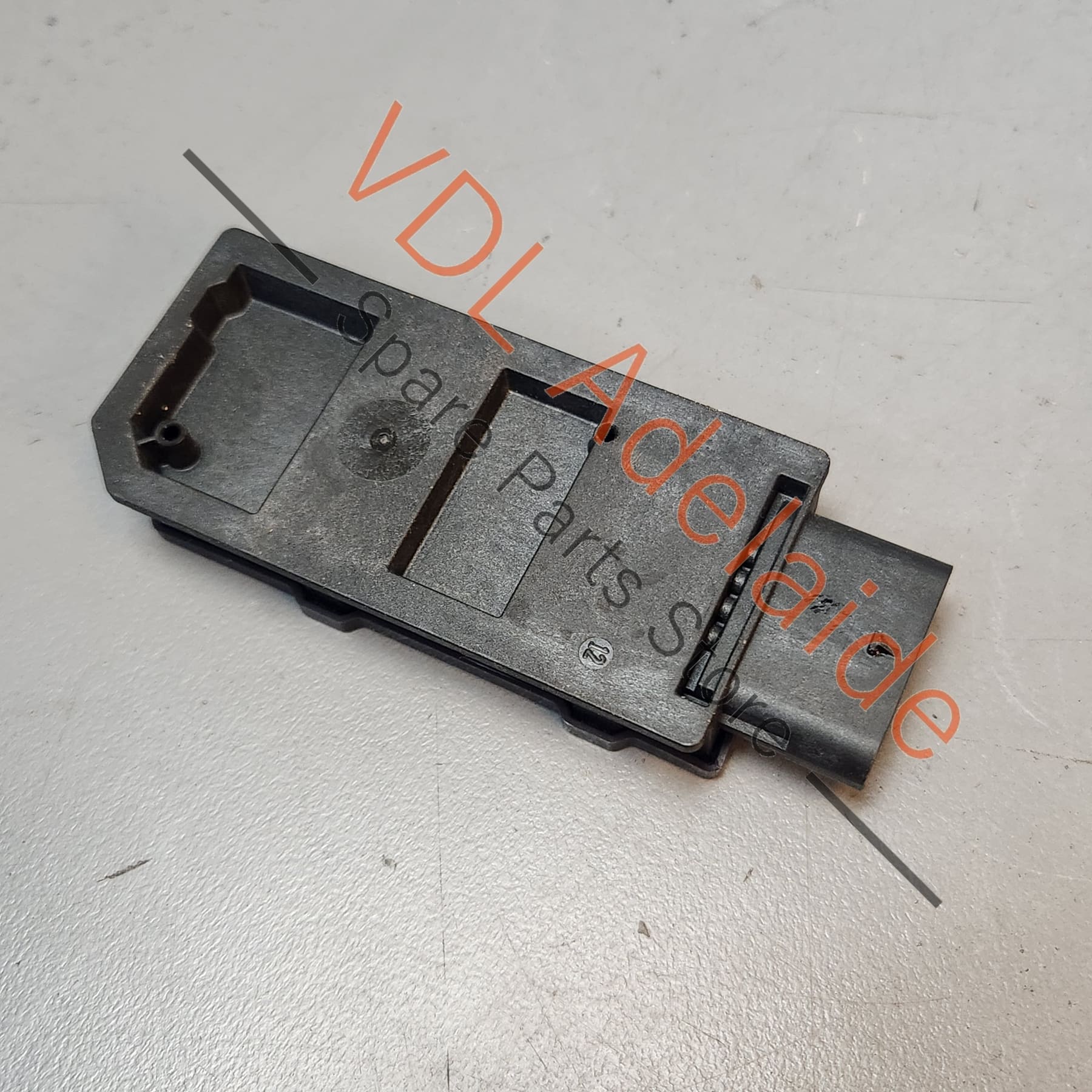 VW Audi KESSY Keyless Entry Receiver Antenna Aerial 5WA962133F - Image 3