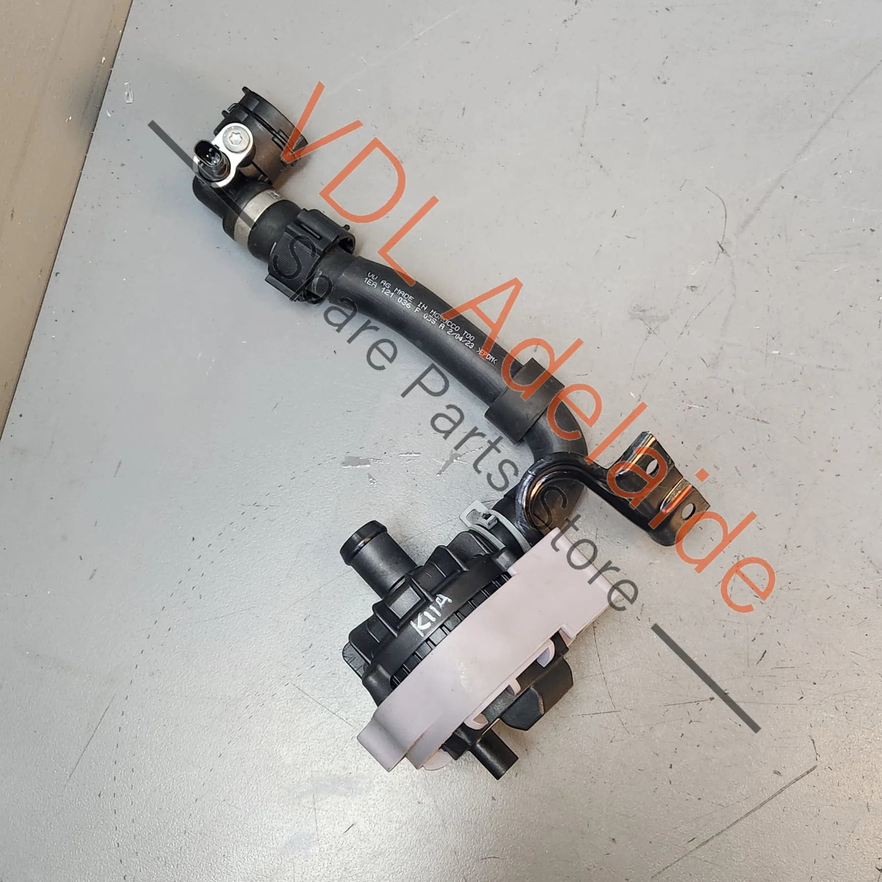 VW Audi Cupra Coolant Pump 1EA965567L - Image 5