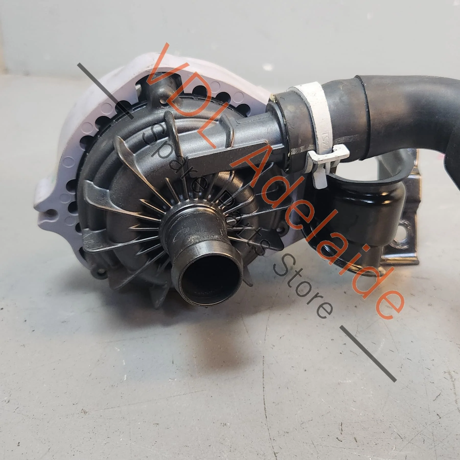 VW Audi Cupra Coolant Pump 1EA965567L - Image 7