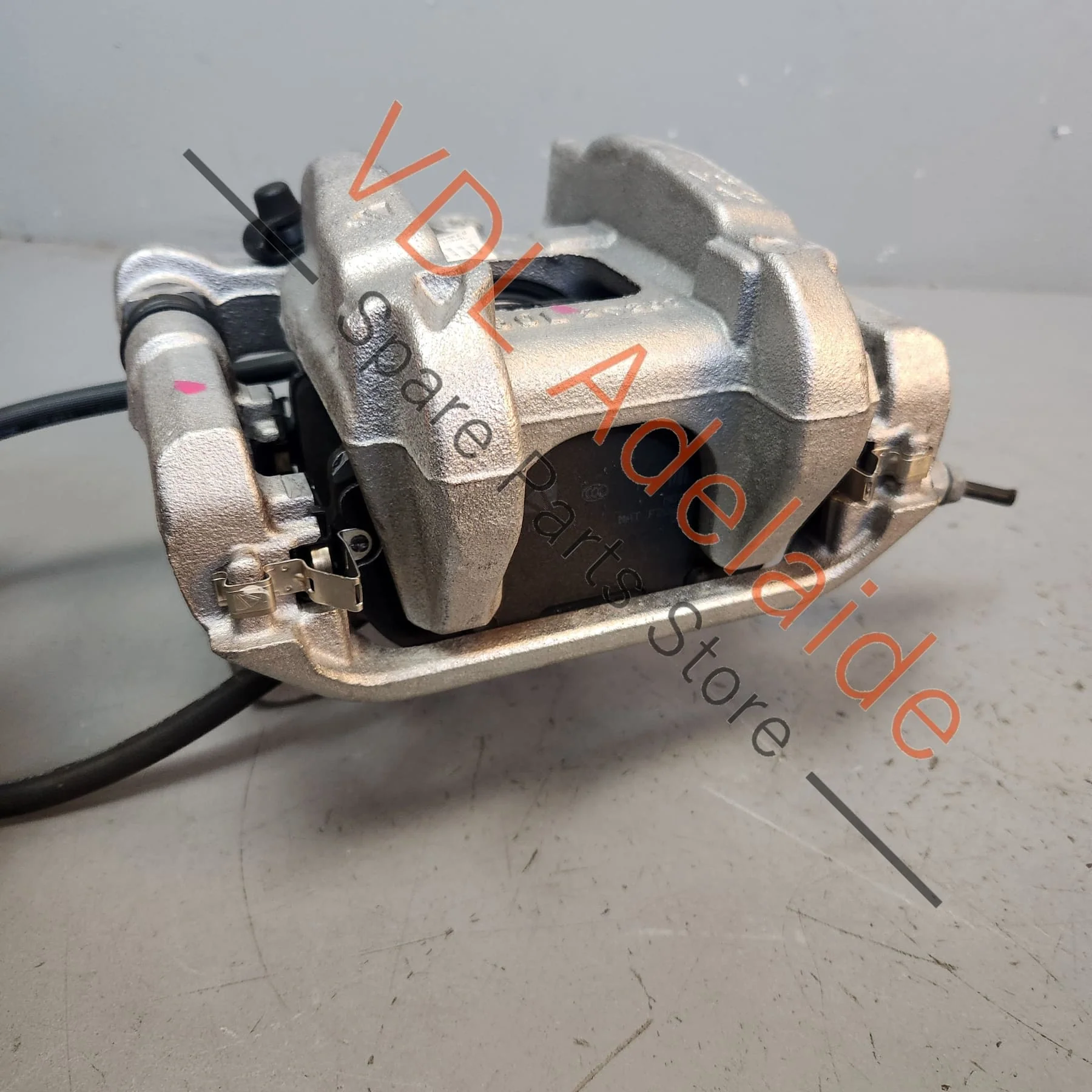 Cupra Born K11 Front Brake Caliper with Carrier Left 1EA615123A 1EA615125A 1EA615105K - Image 7