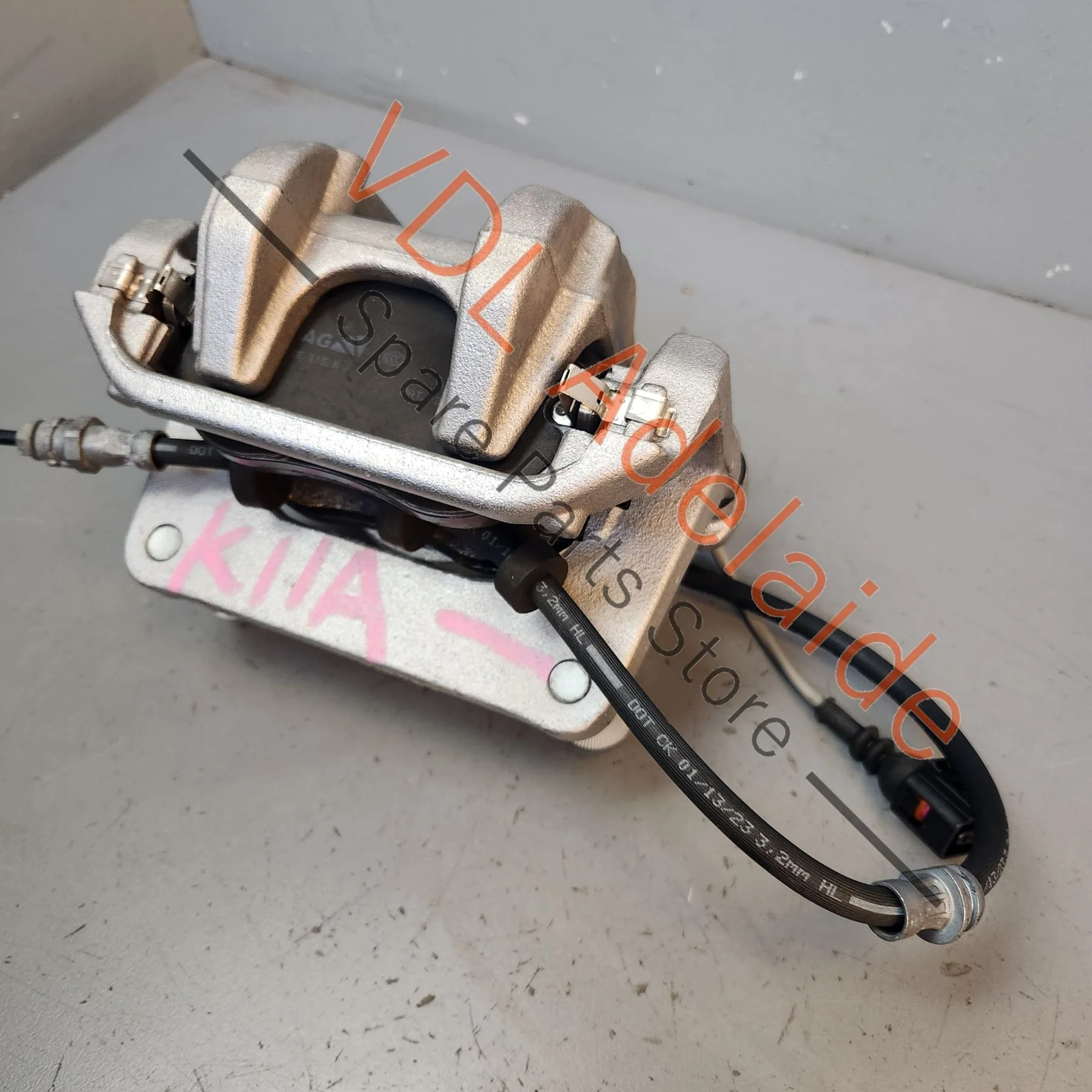 Cupra Born K11 Front Brake Caliper with Carrier Right 1EA615124A 1EA615125A 1EA615106M