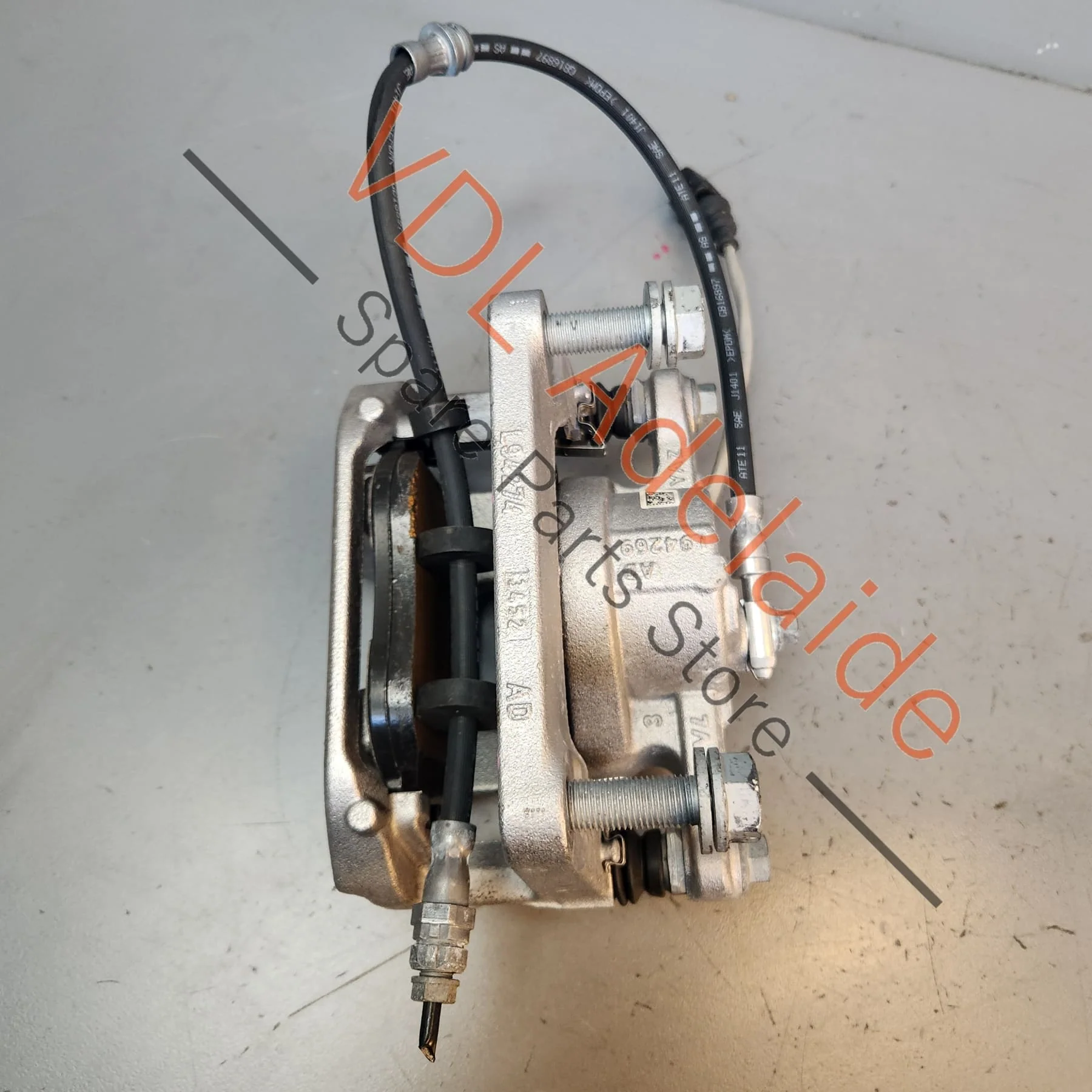 Cupra Born K11 Front Brake Caliper with Carrier Right 1EA615124A 1EA615125A 1EA615106M - Image 5