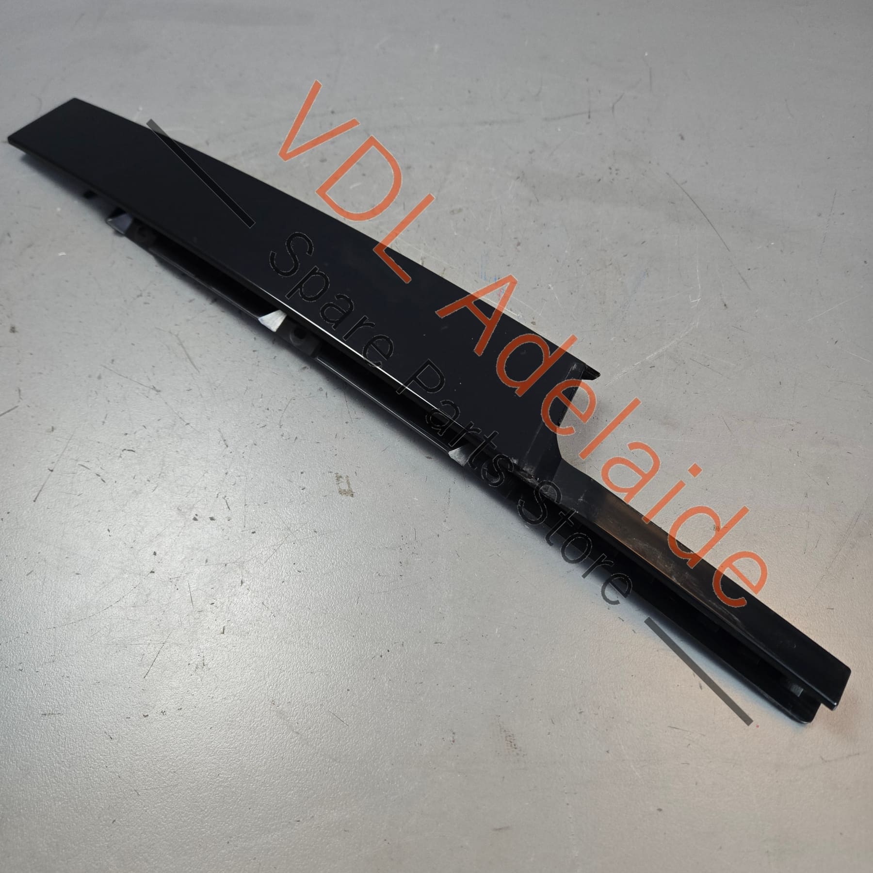 Cupra Ateca Front Left Door Exterior B Pillar Trim Gloss Black 575837901B 041 - Image 3